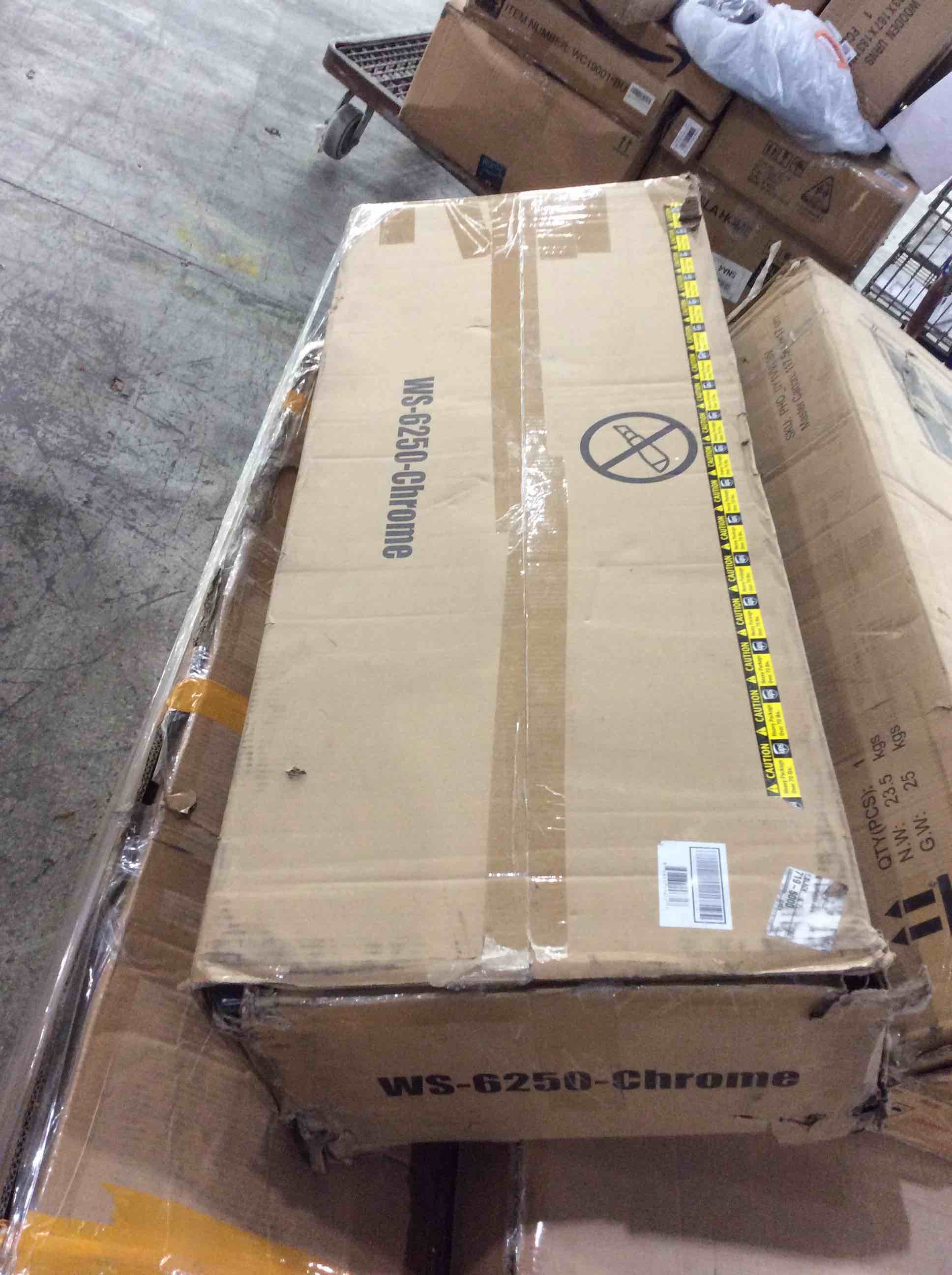 https://s3.amazonaws.com/lotting-images-prod/bidfta/BLU5269662_1716313893882.jpeg