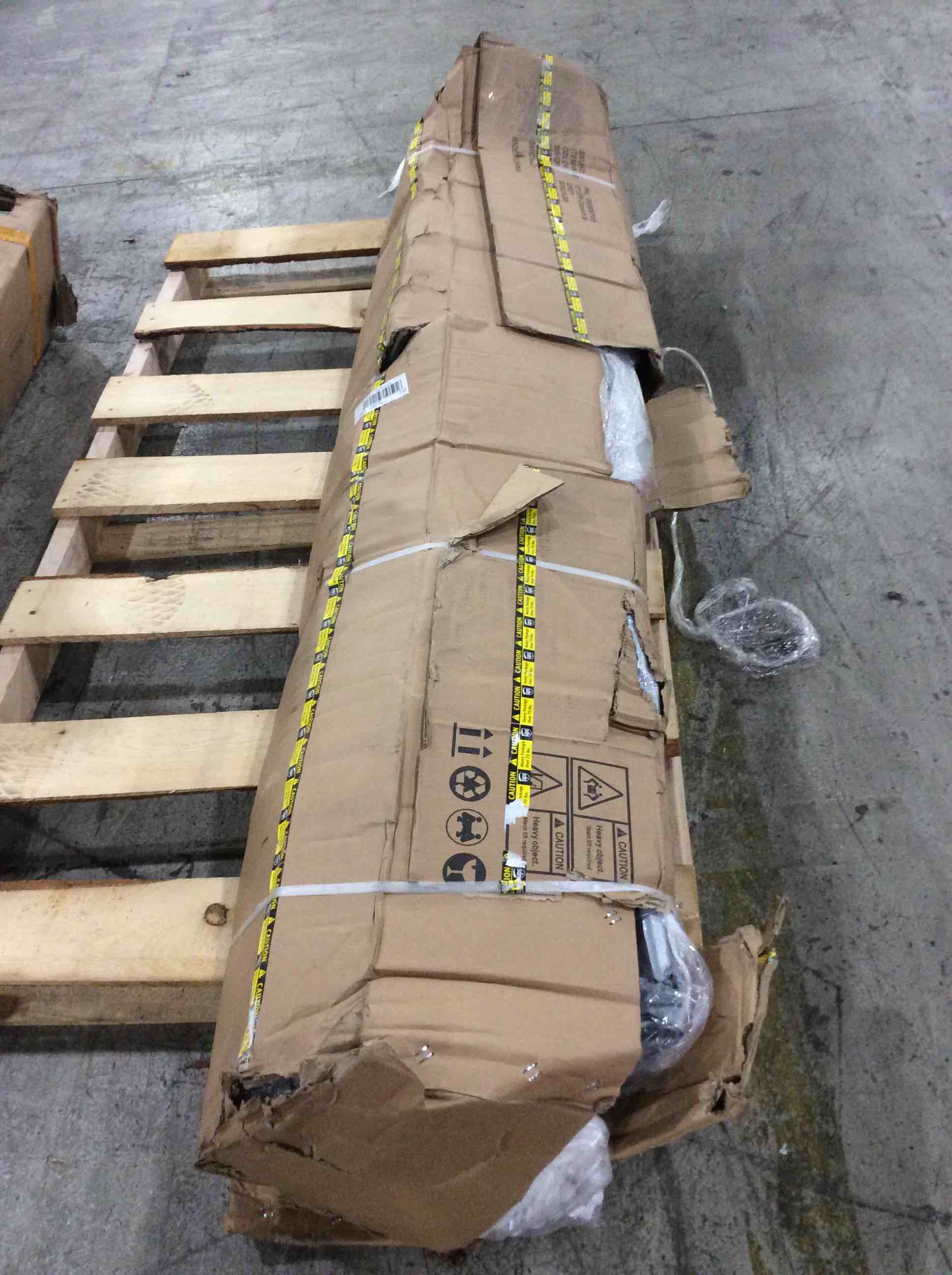 https://s3.amazonaws.com/lotting-images-prod/bidfta/BLU5269667_1716319759662.jpeg