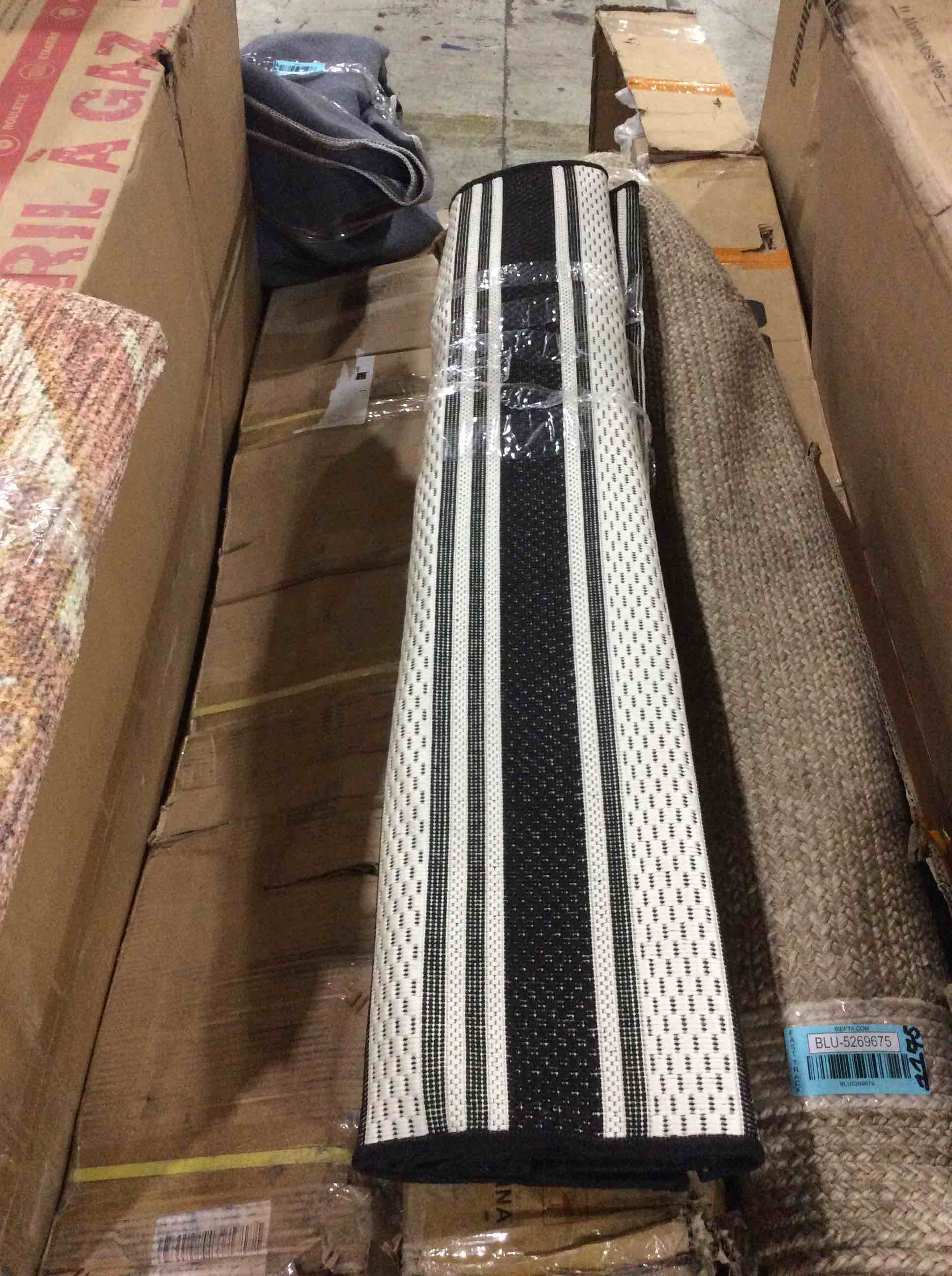 https://s3.amazonaws.com/lotting-images-prod/bidfta/BLU5269681_1716329288331.jpeg