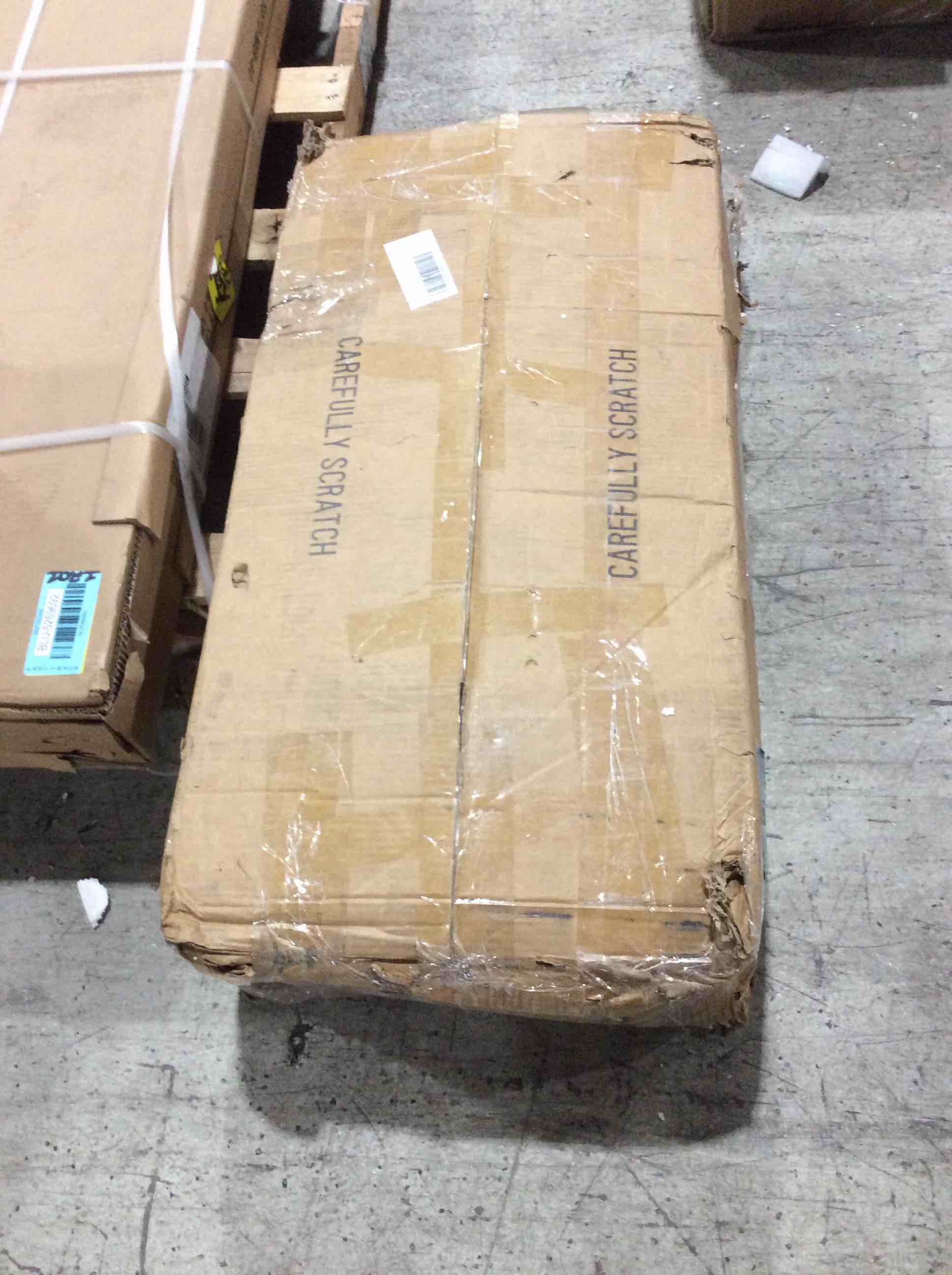 https://s3.amazonaws.com/lotting-images-prod/bidfta/BLU5269696_1716397997318.jpeg