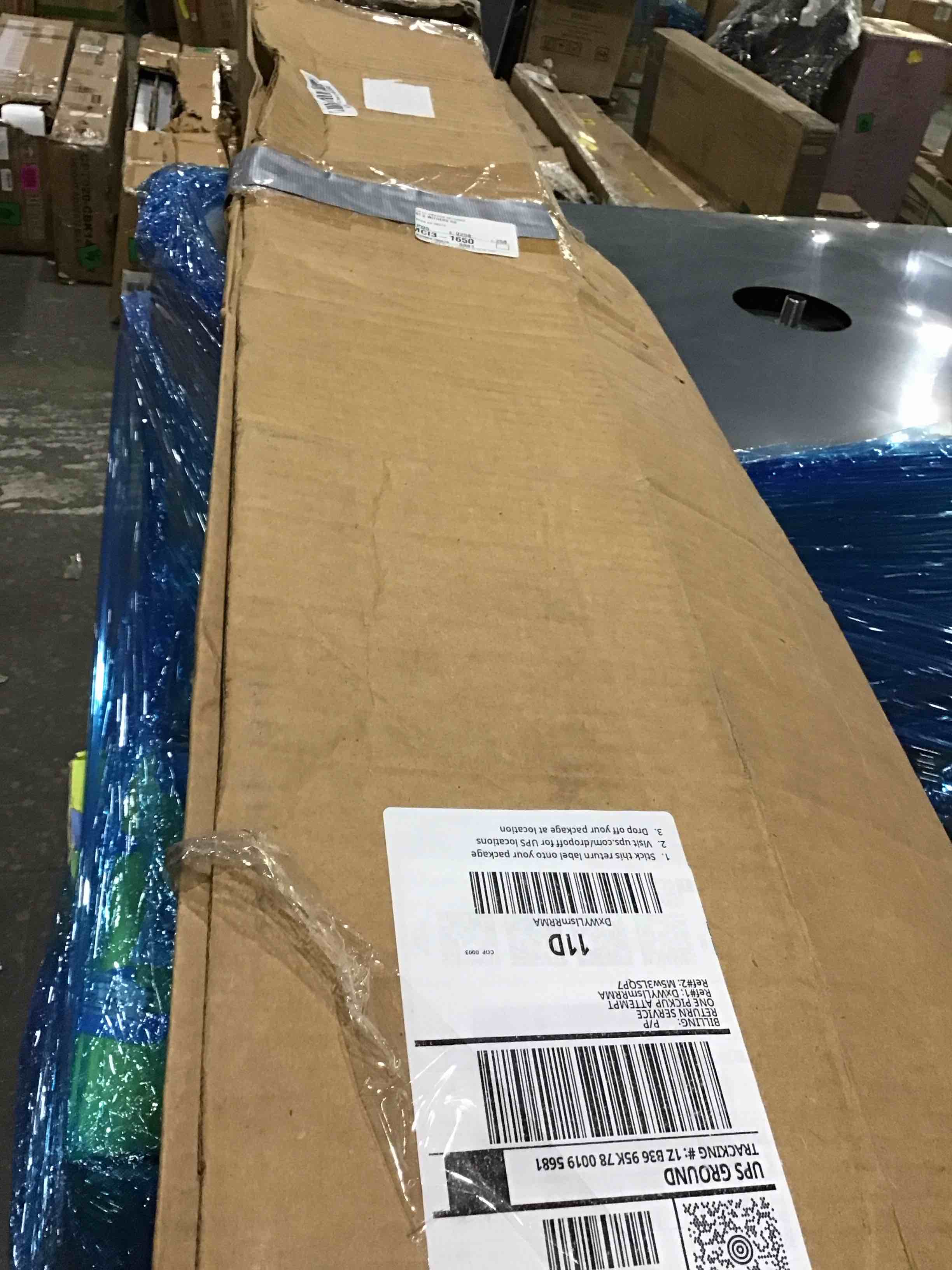 https://s3.amazonaws.com/lotting-images-prod/bidfta/BLU5269946_1710946638453.jpeg