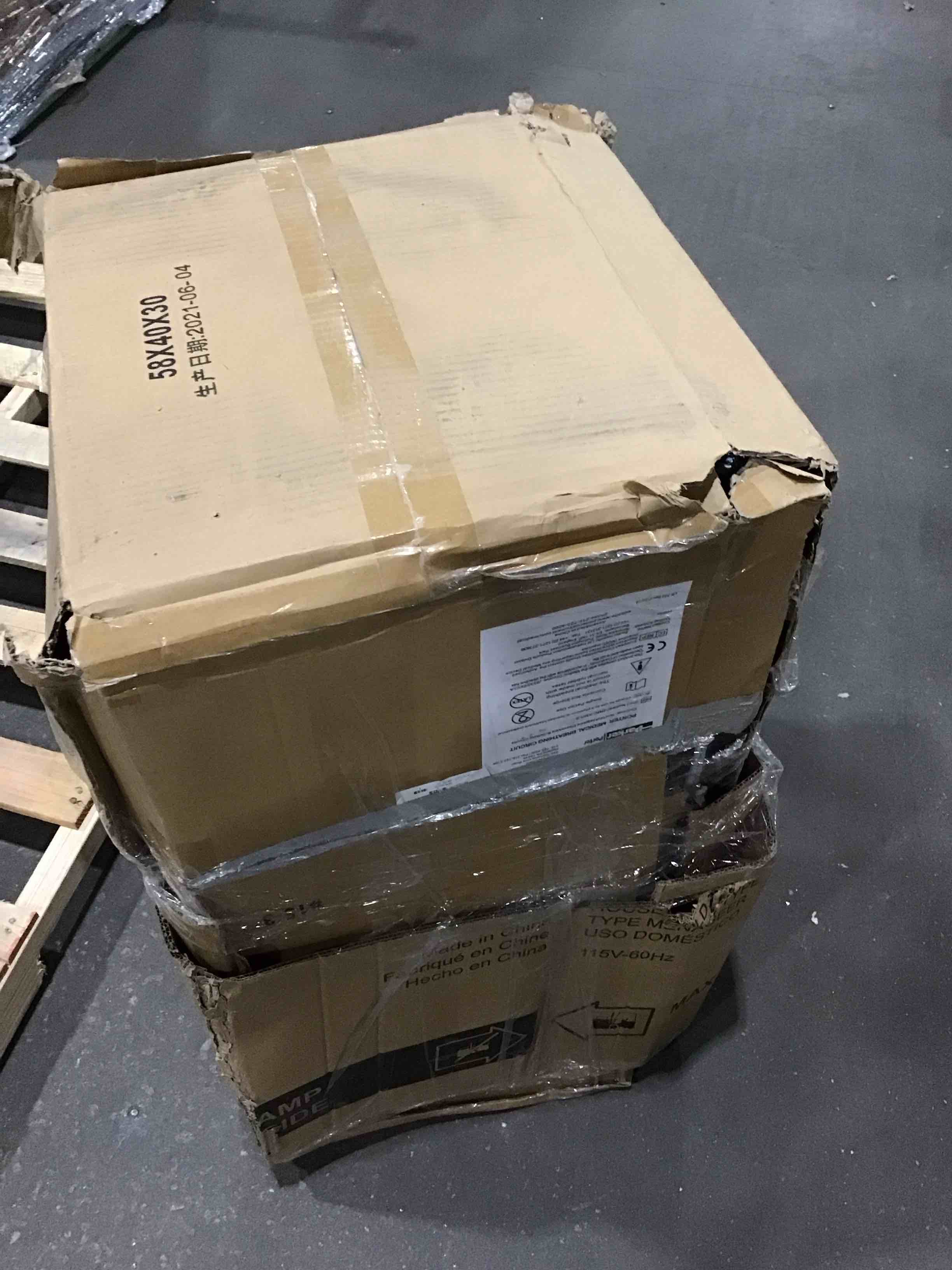 https://s3.amazonaws.com/lotting-images-prod/bidfta/BLU5269949_1710947925825.jpeg