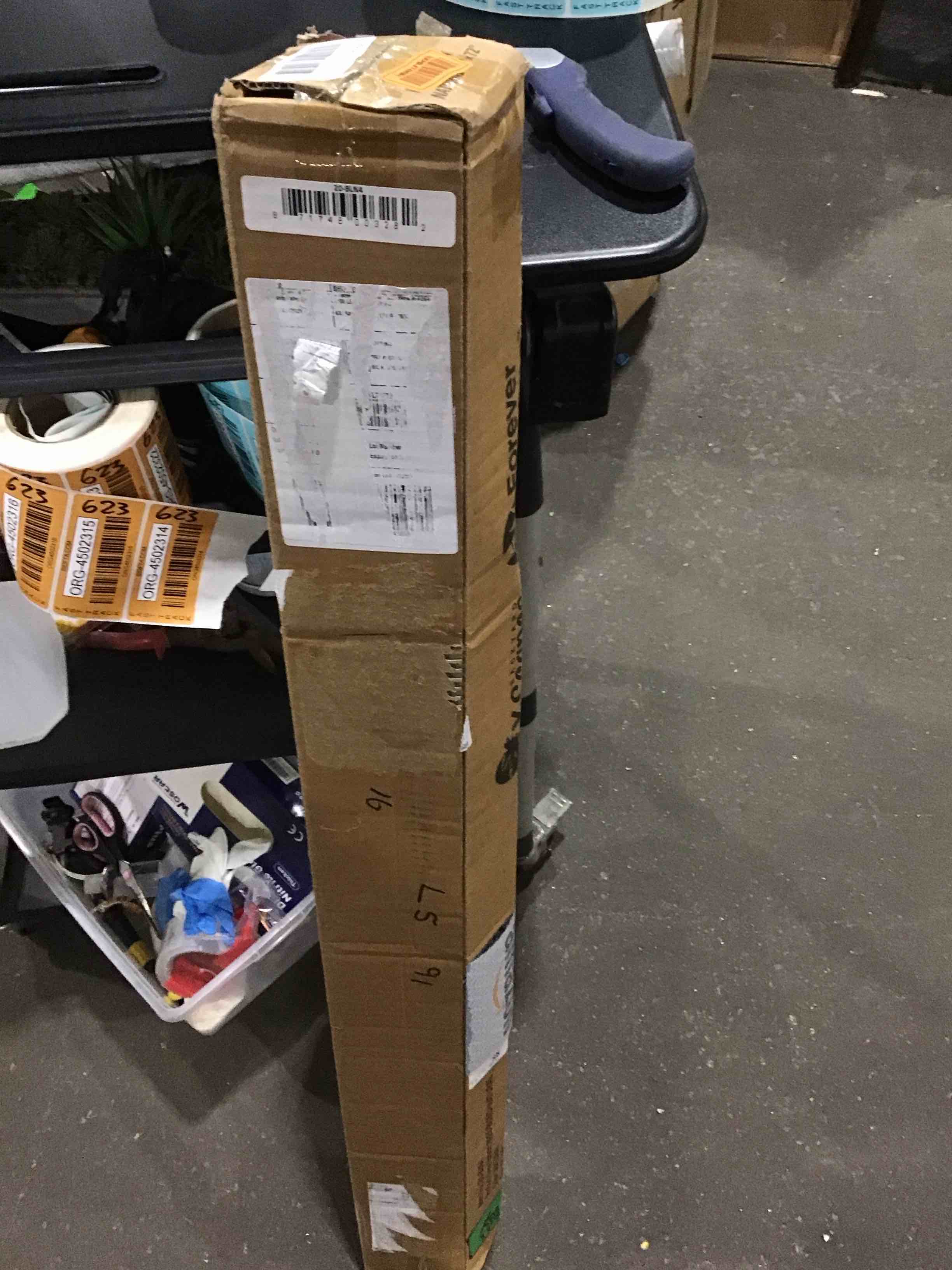 https://s3.amazonaws.com/lotting-images-prod/bidfta/BLU5270209_1711375856641.jpeg