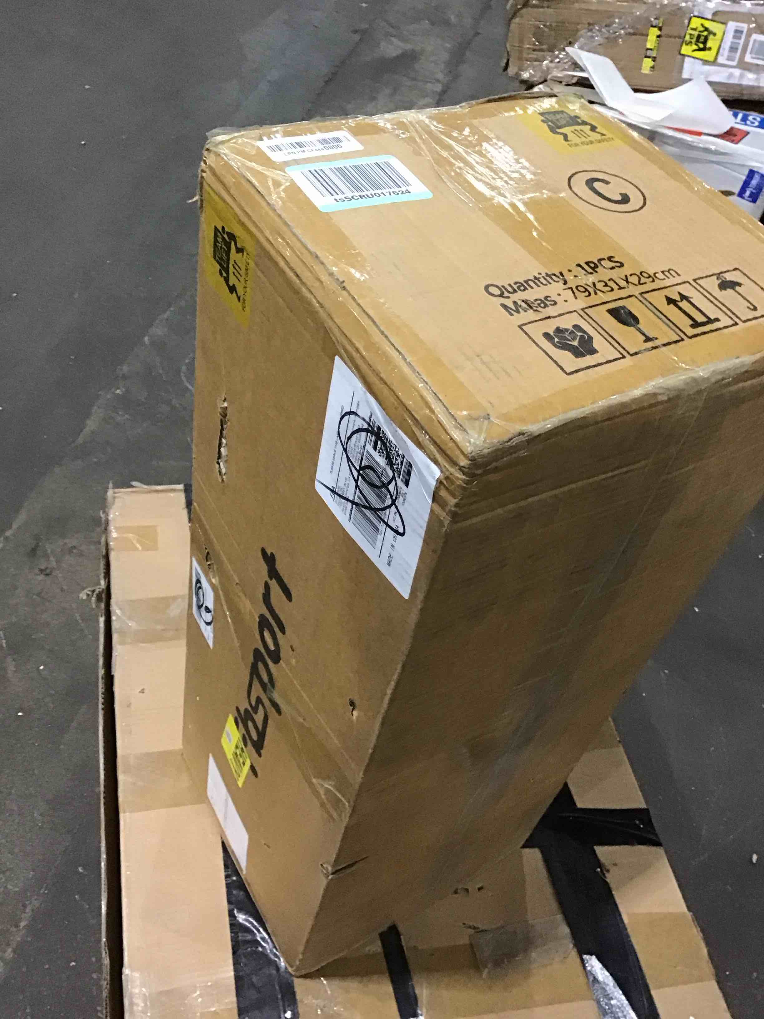 https://s3.amazonaws.com/lotting-images-prod/bidfta/BLU5270215_1711378387191.jpeg