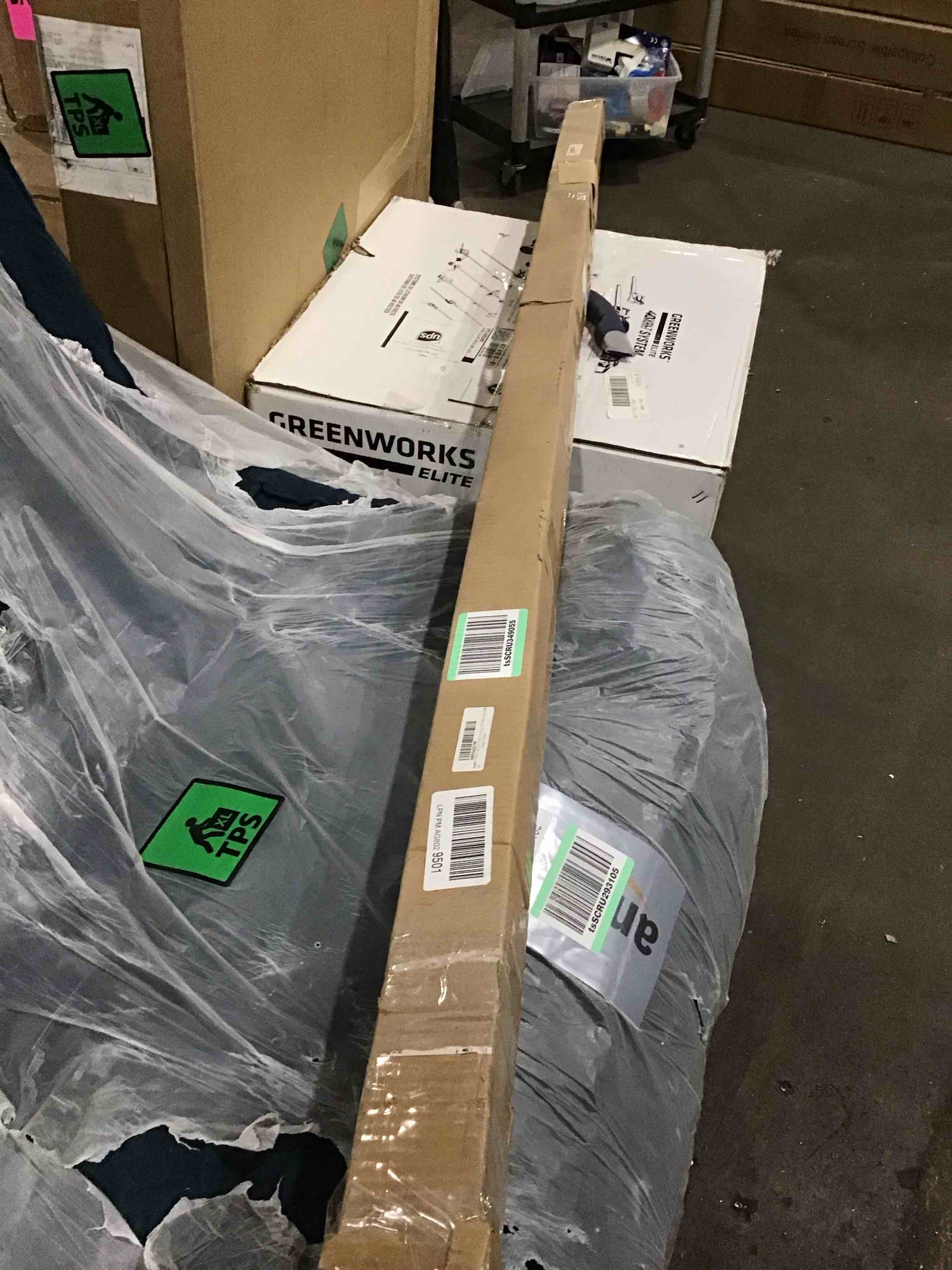 https://s3.amazonaws.com/lotting-images-prod/bidfta/BLU5270223_1711383626834.jpeg