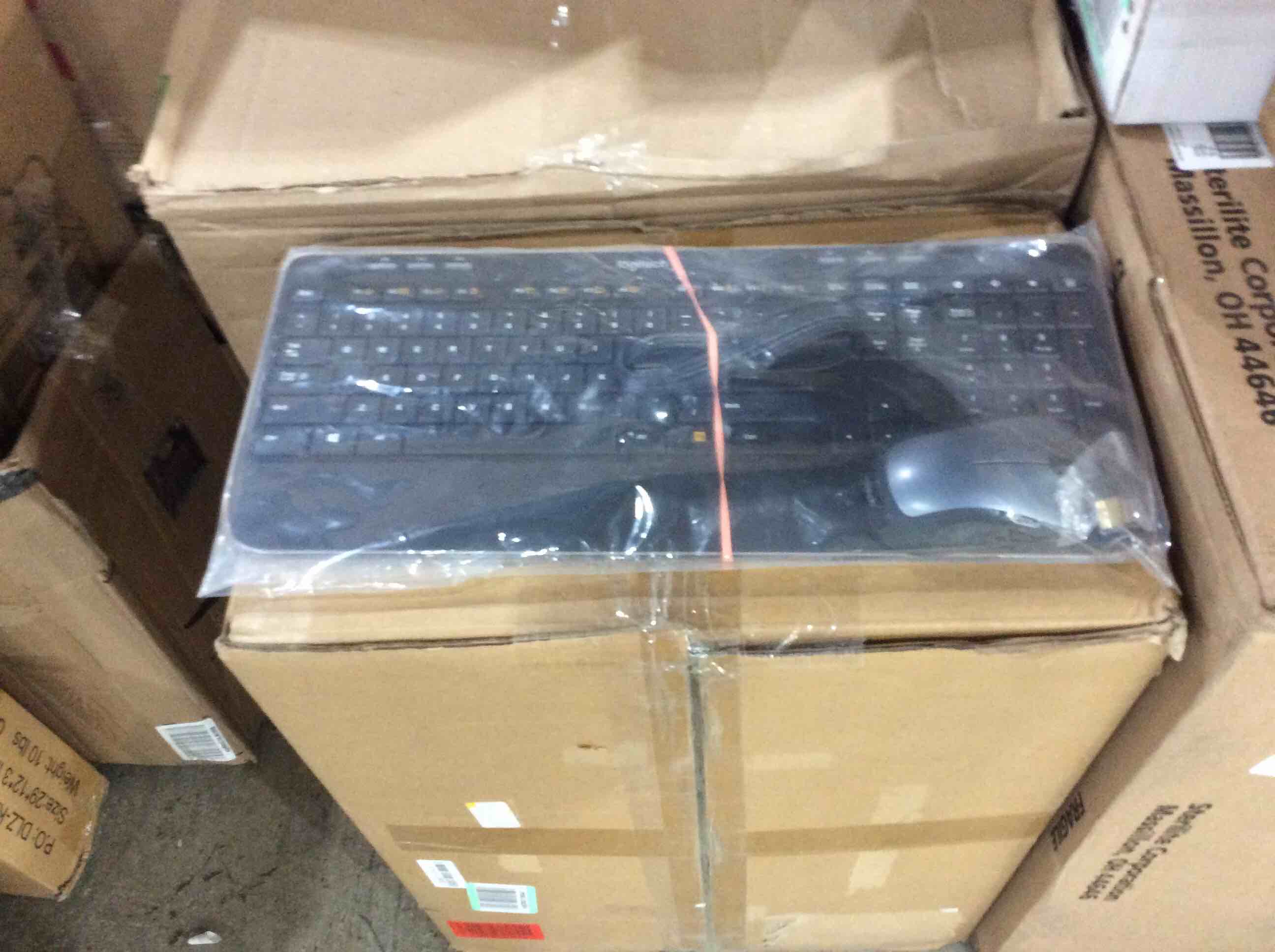 https://s3.amazonaws.com/lotting-images-prod/bidfta/BLU5271443_1708700972840.jpeg