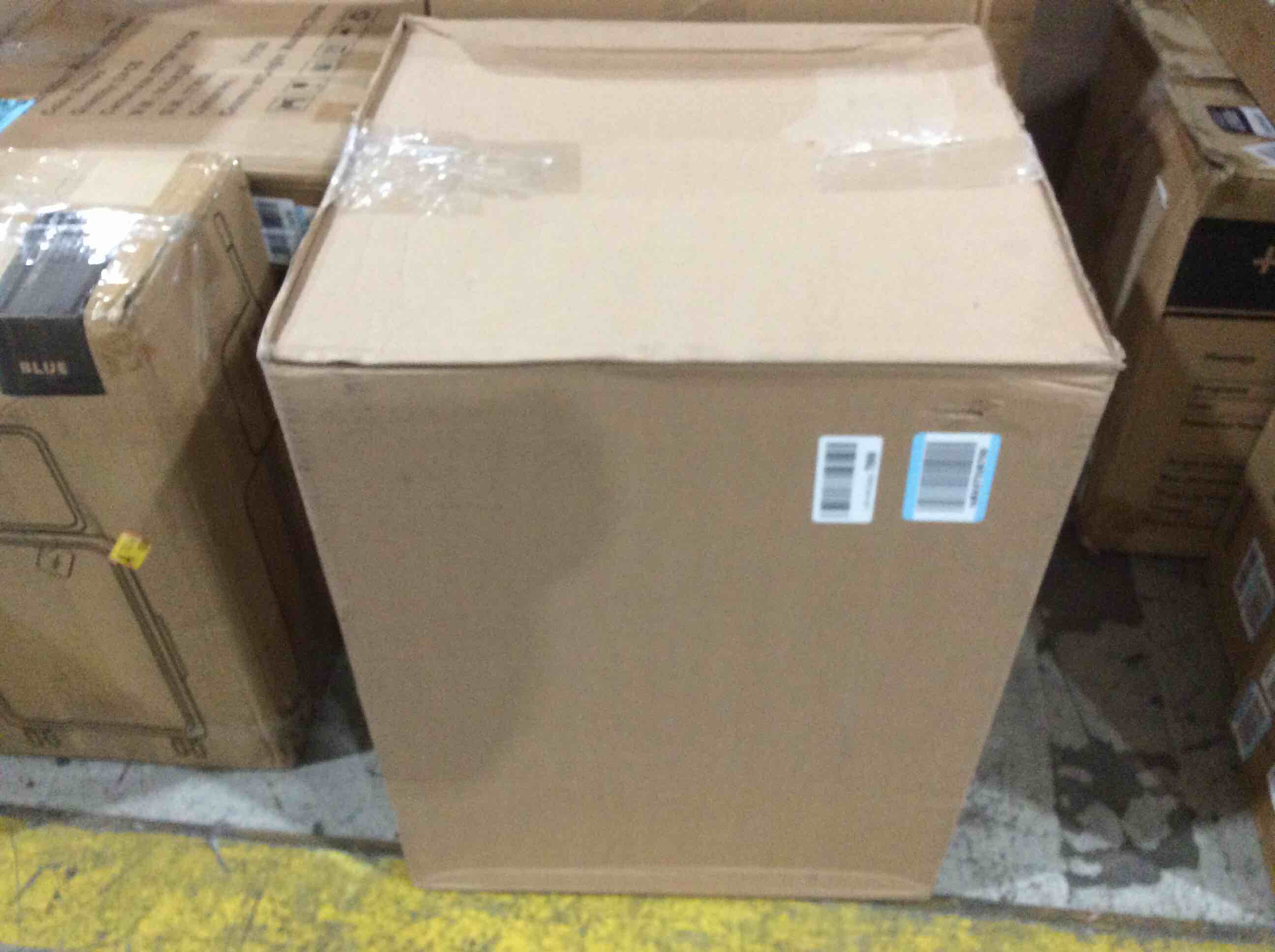 https://s3.amazonaws.com/lotting-images-prod/bidfta/BLU5272850_1710963727886.jpeg