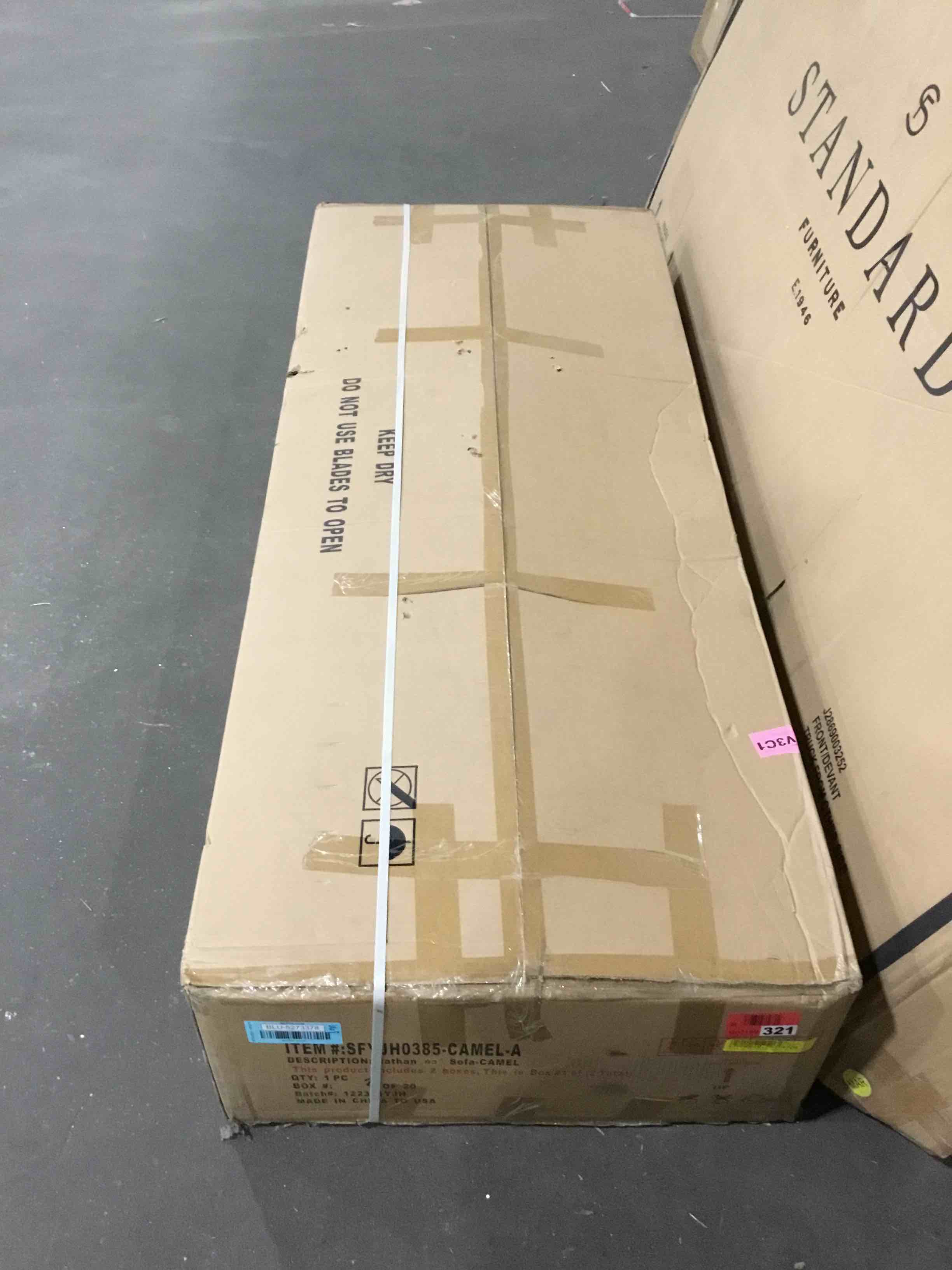 https://s3.amazonaws.com/lotting-images-prod/bidfta/BLU5273378_1711123742997.jpeg