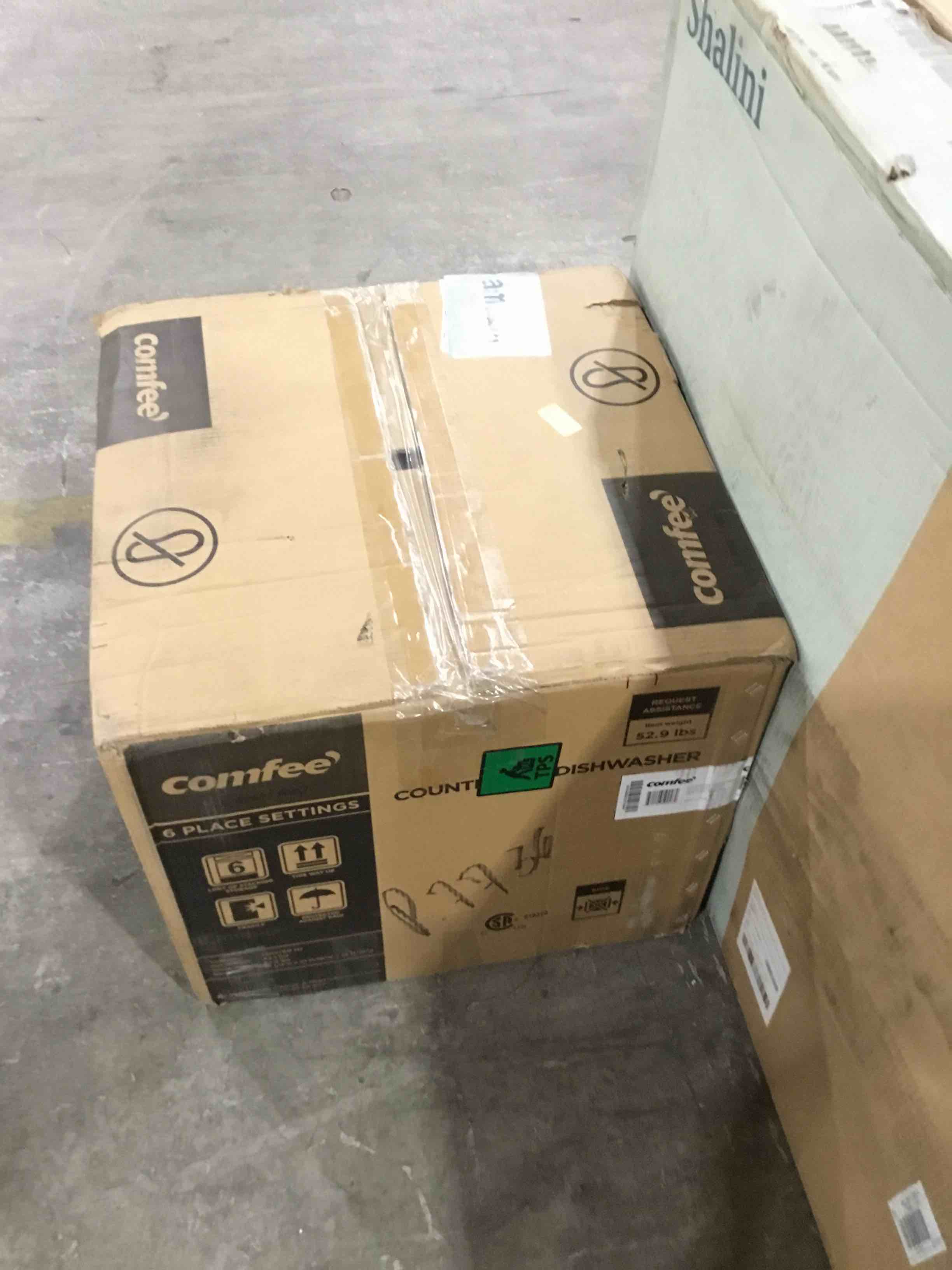 https://s3.amazonaws.com/lotting-images-prod/bidfta/BLU5273777_1712163036119.jpeg