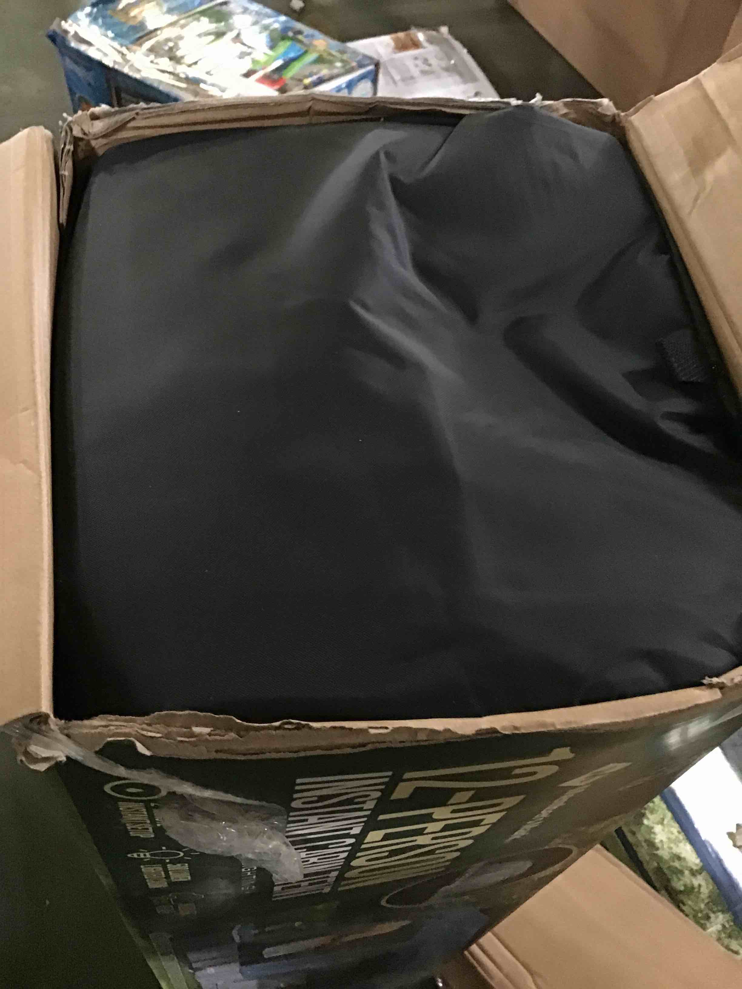 https://s3.amazonaws.com/lotting-images-prod/bidfta/BLU5276328_1690830699841.jpeg