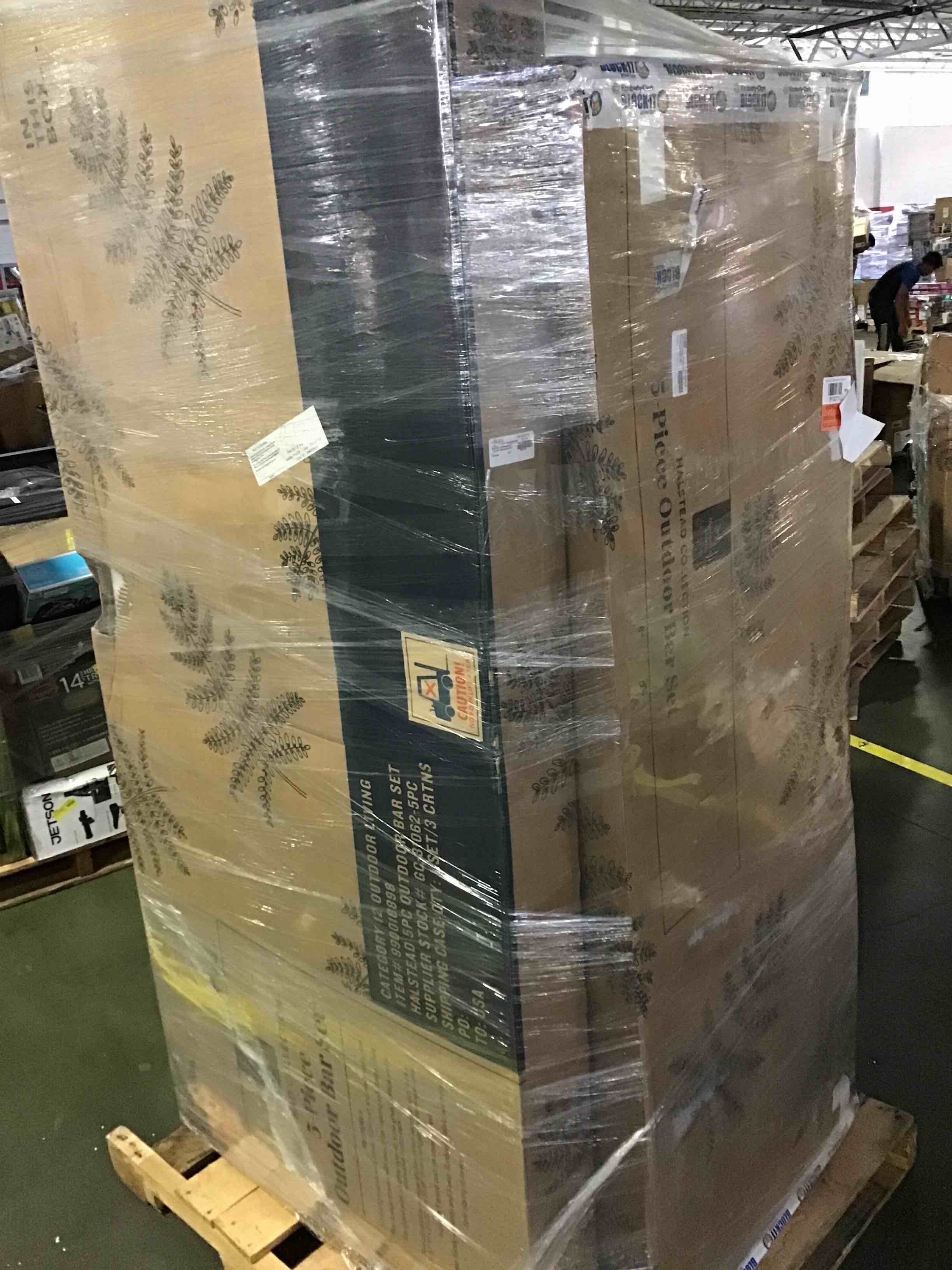 https://s3.amazonaws.com/lotting-images-prod/bidfta/BLU5276996_1691409220844.jpeg