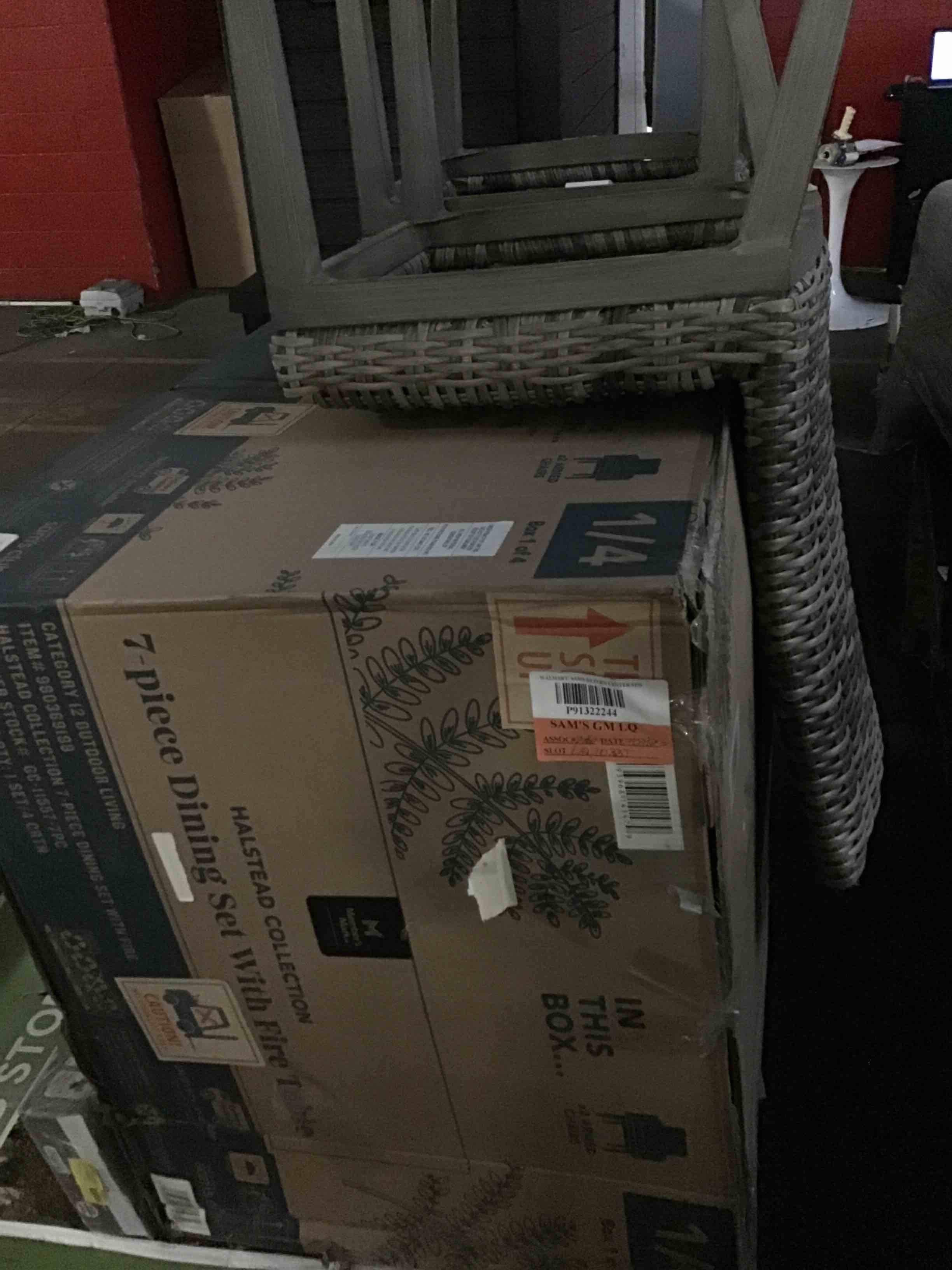 https://s3.amazonaws.com/lotting-images-prod/bidfta/BLU5277091_1691422945403.jpeg