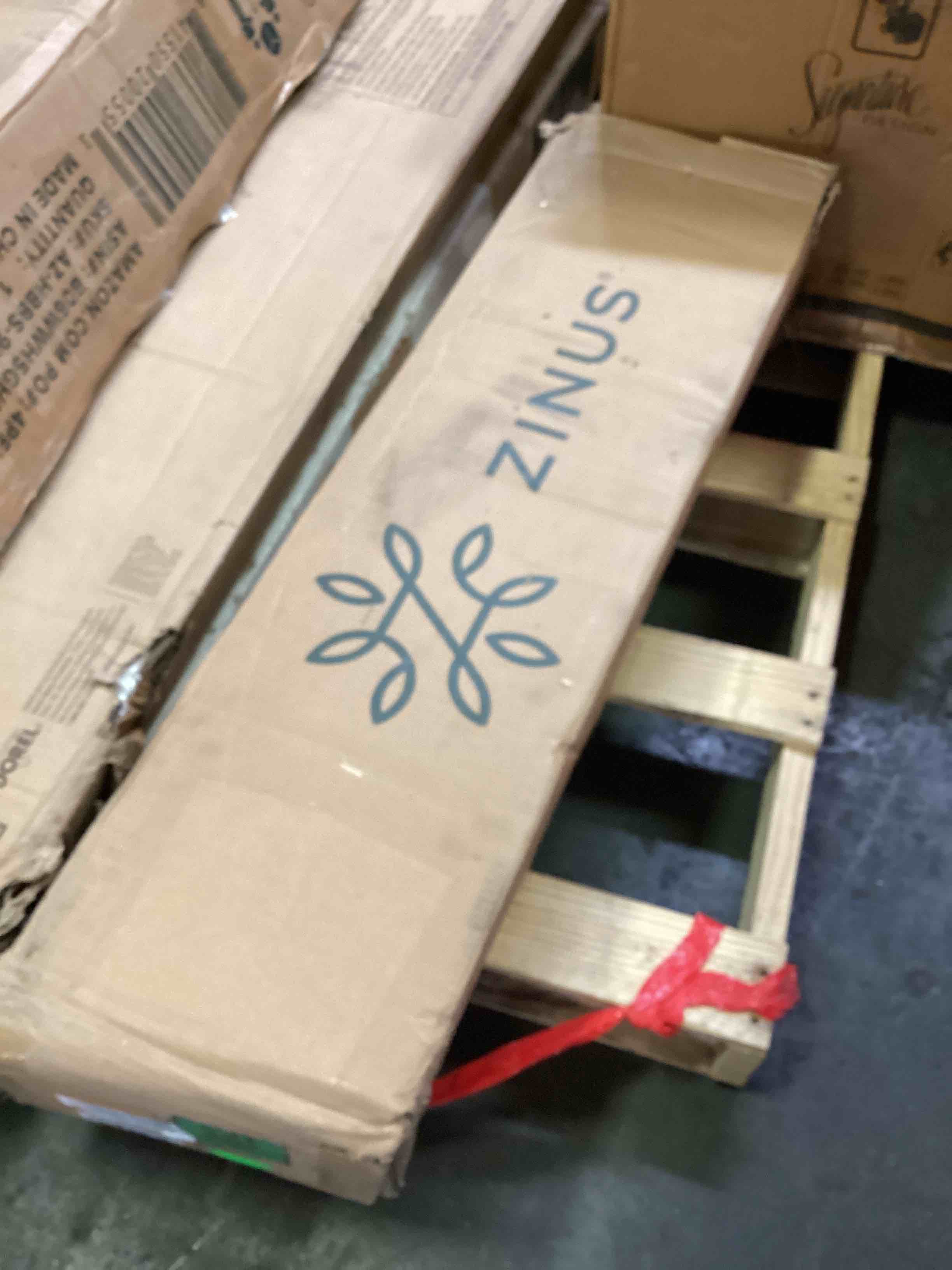 https://s3.amazonaws.com/lotting-images-prod/bidfta/BLU5277743_1690298397629.jpeg