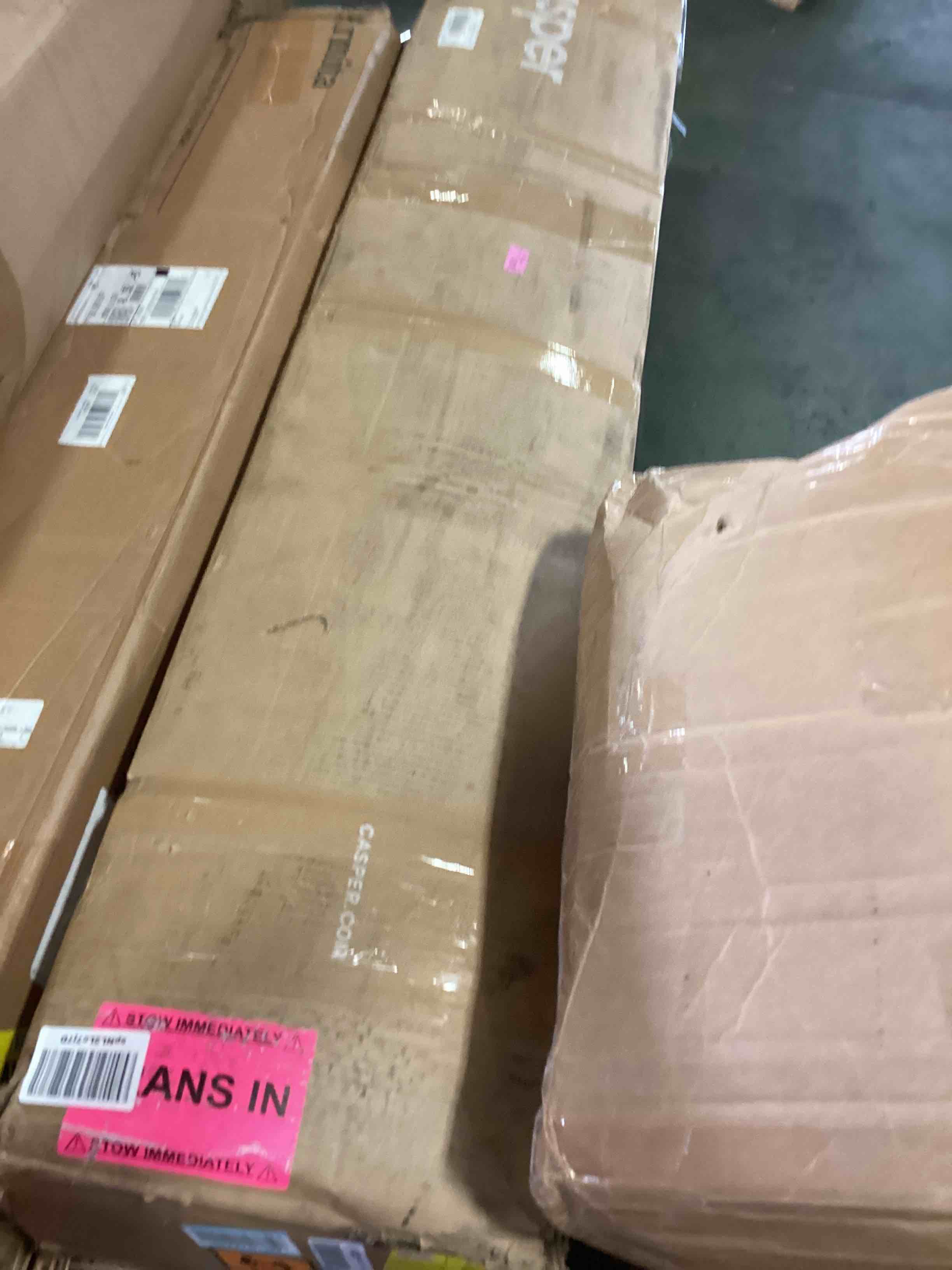 https://s3.amazonaws.com/lotting-images-prod/bidfta/BLU5277768_1690293067478.jpeg