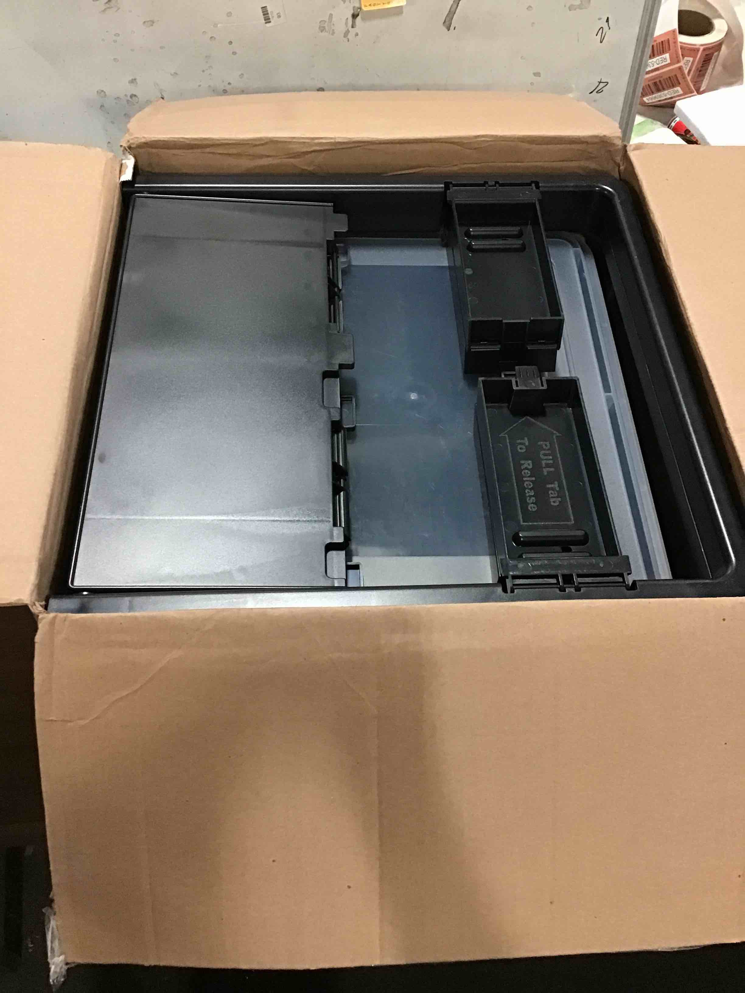 https://s3.amazonaws.com/lotting-images-prod/bidfta/BLU5277830_1691502584003.jpeg