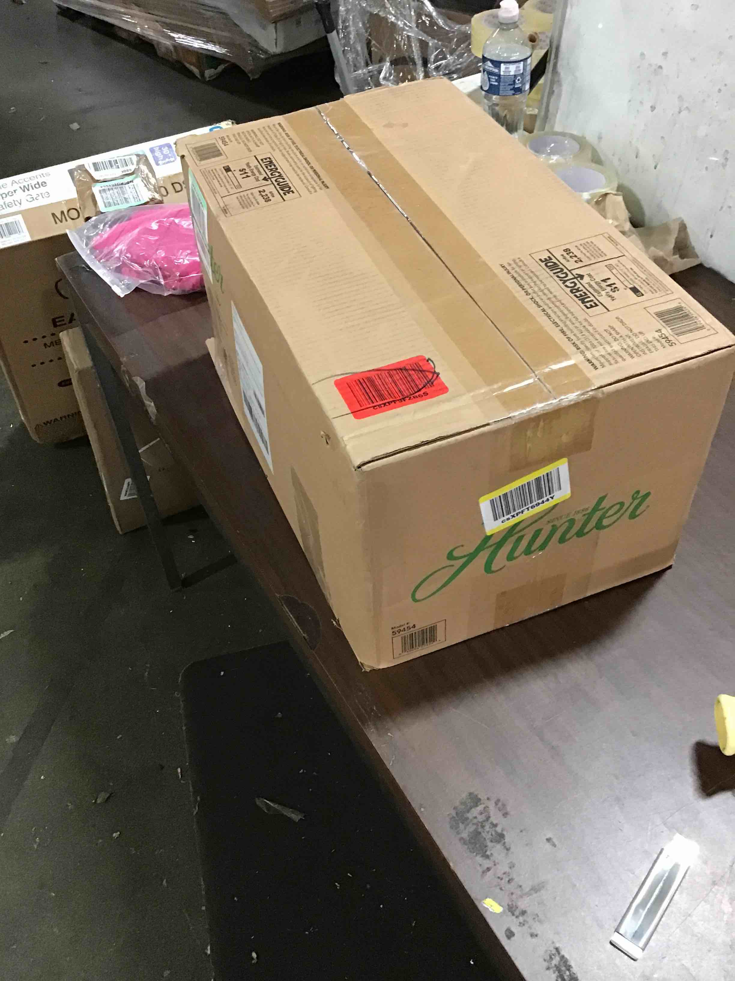 https://s3.amazonaws.com/lotting-images-prod/bidfta/BLU5277922_1691516606833.jpeg