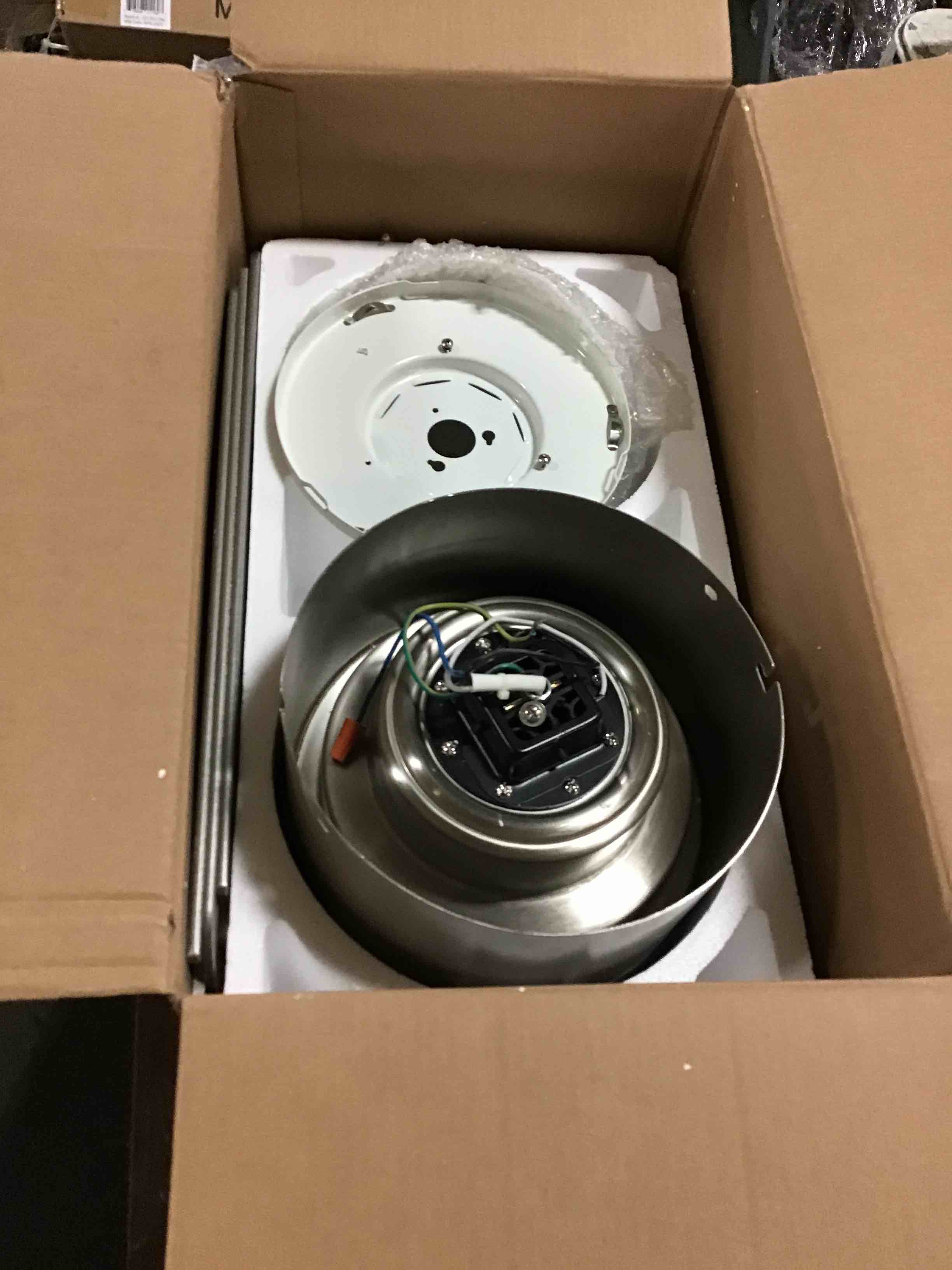 https://s3.amazonaws.com/lotting-images-prod/bidfta/BLU5277922_1691516639038.jpeg