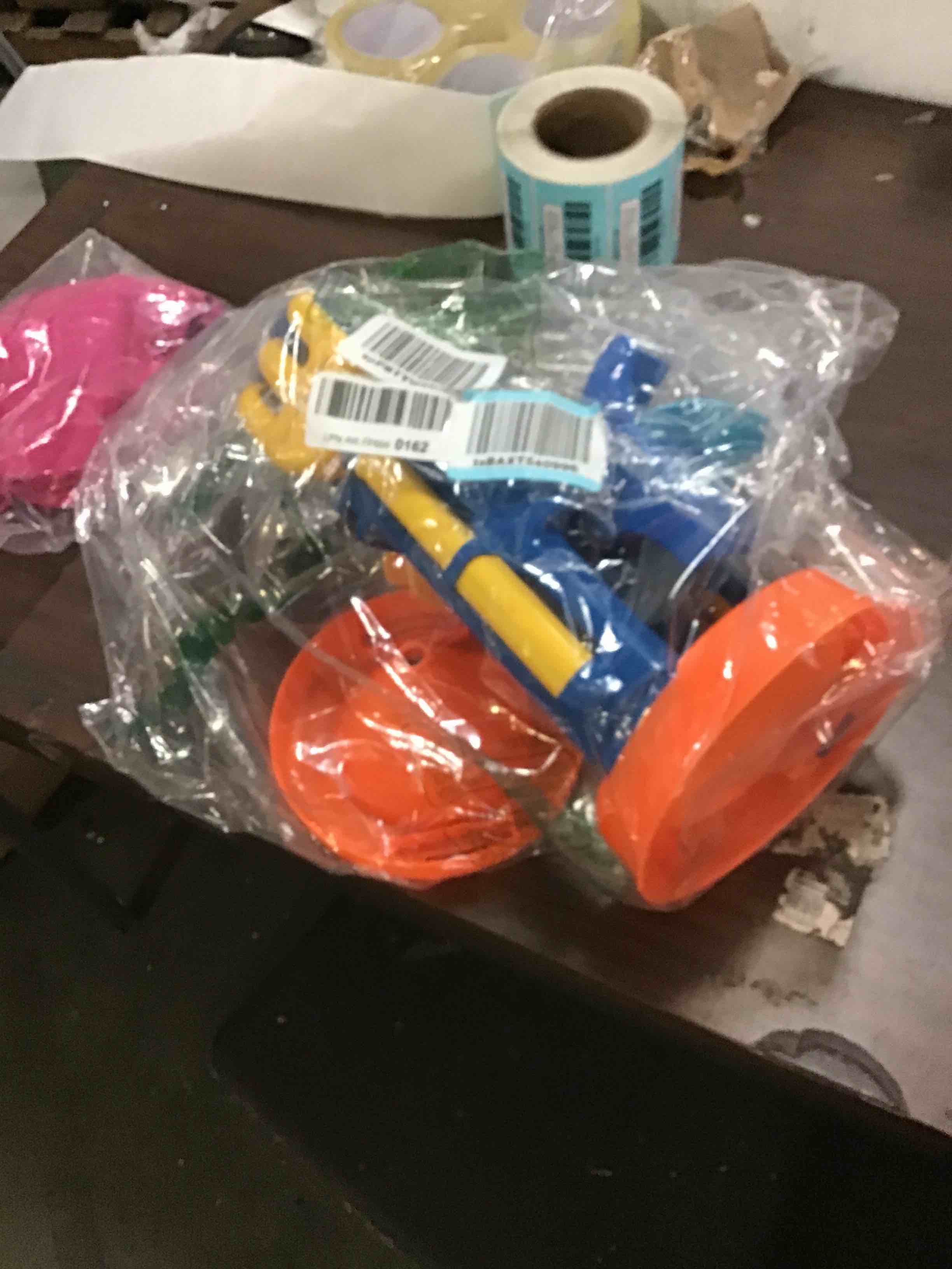 https://s3.amazonaws.com/lotting-images-prod/bidfta/BLU5277928_1691517326317.jpeg