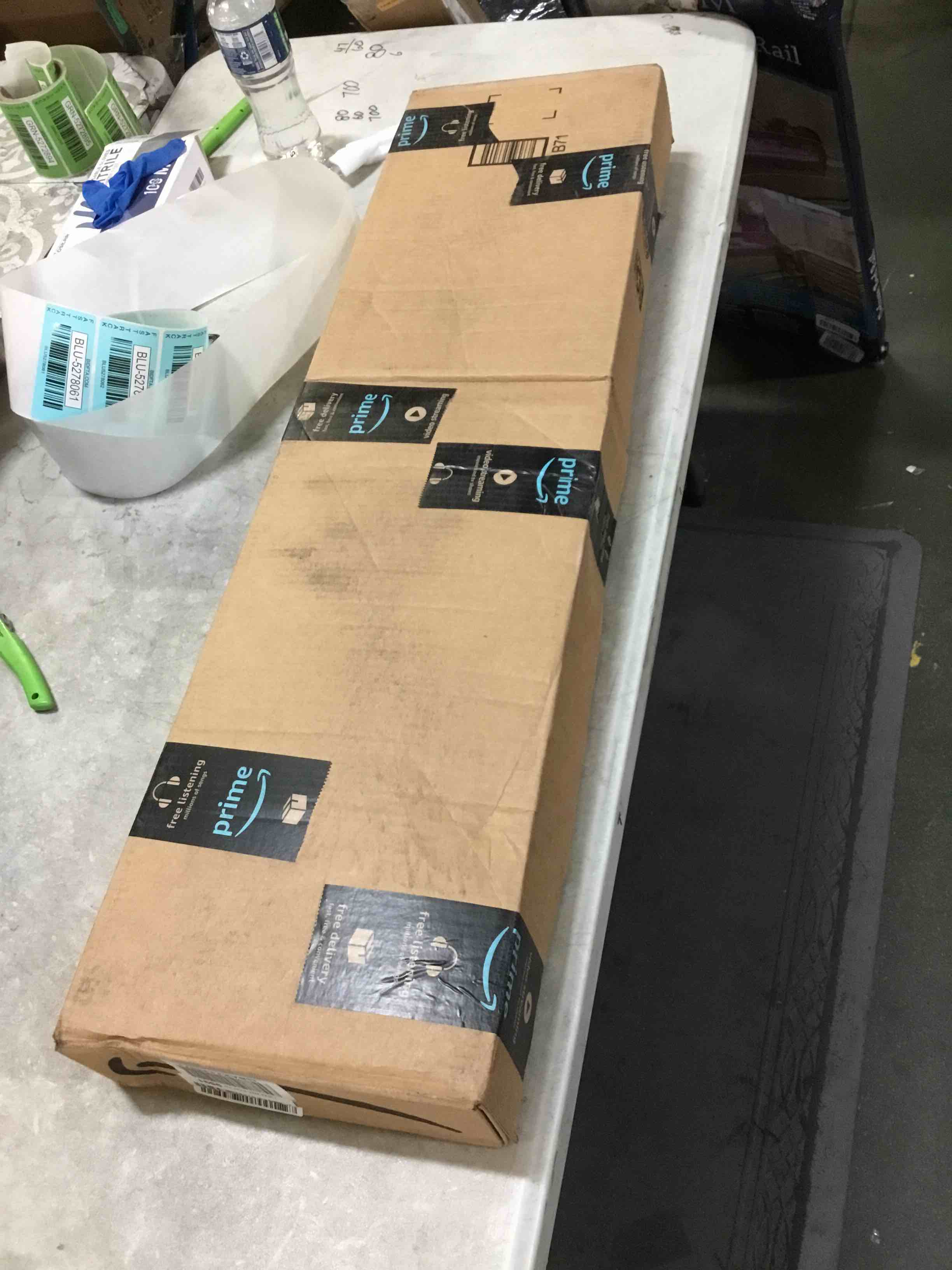 https://s3.amazonaws.com/lotting-images-prod/bidfta/BLU5278061_1691583280181.jpeg