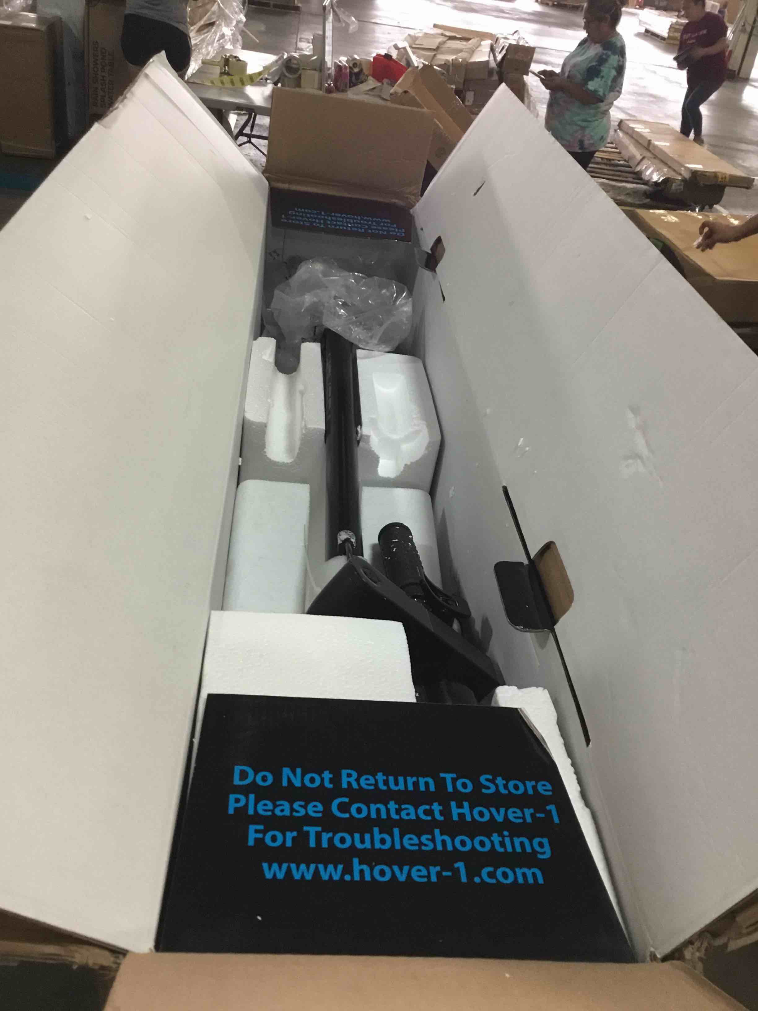 https://s3.amazonaws.com/lotting-images-prod/bidfta/BLU5278133_1691602598195.jpeg