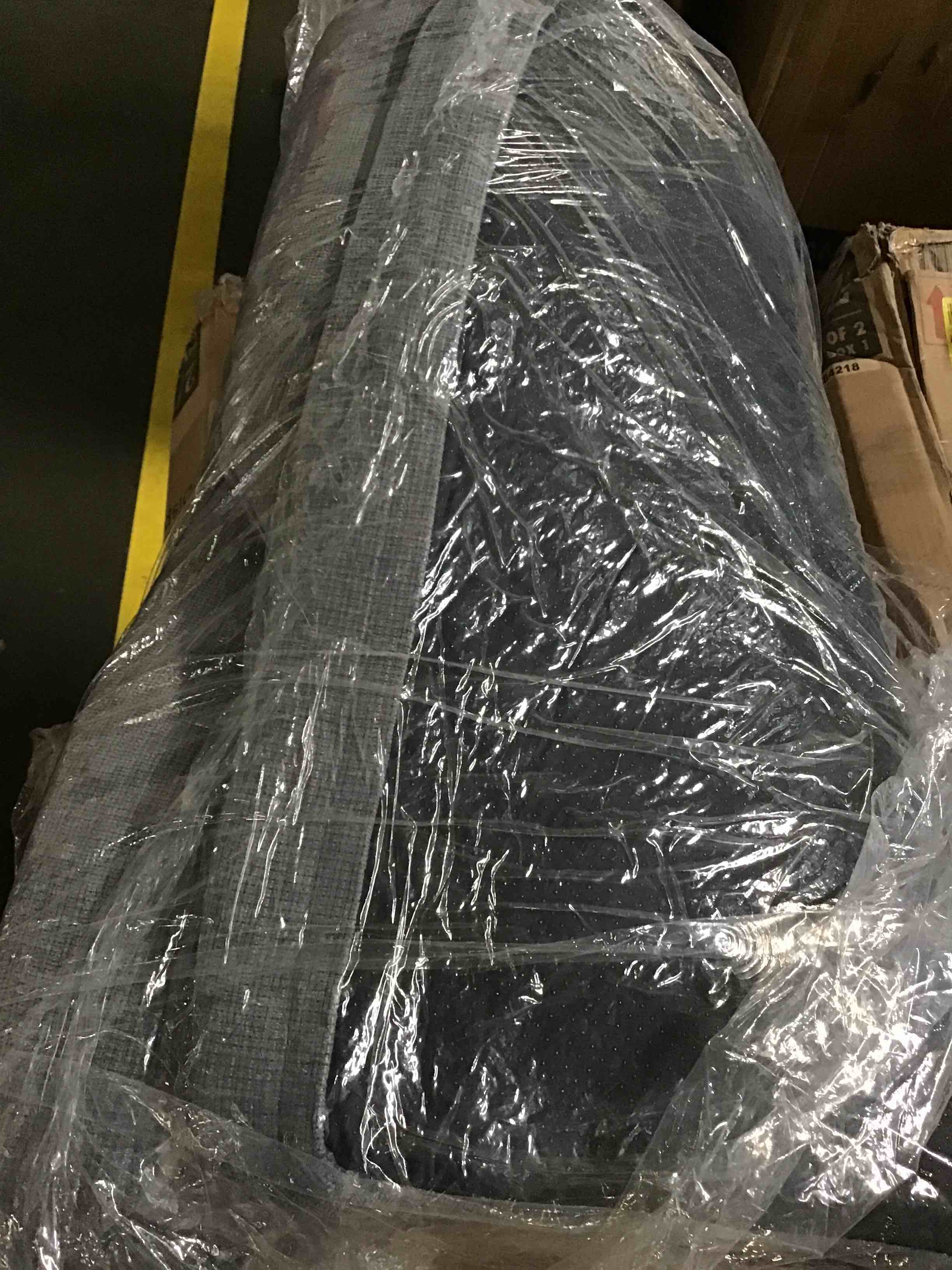 https://s3.amazonaws.com/lotting-images-prod/bidfta/BLU5278764_1692283515885.jpeg