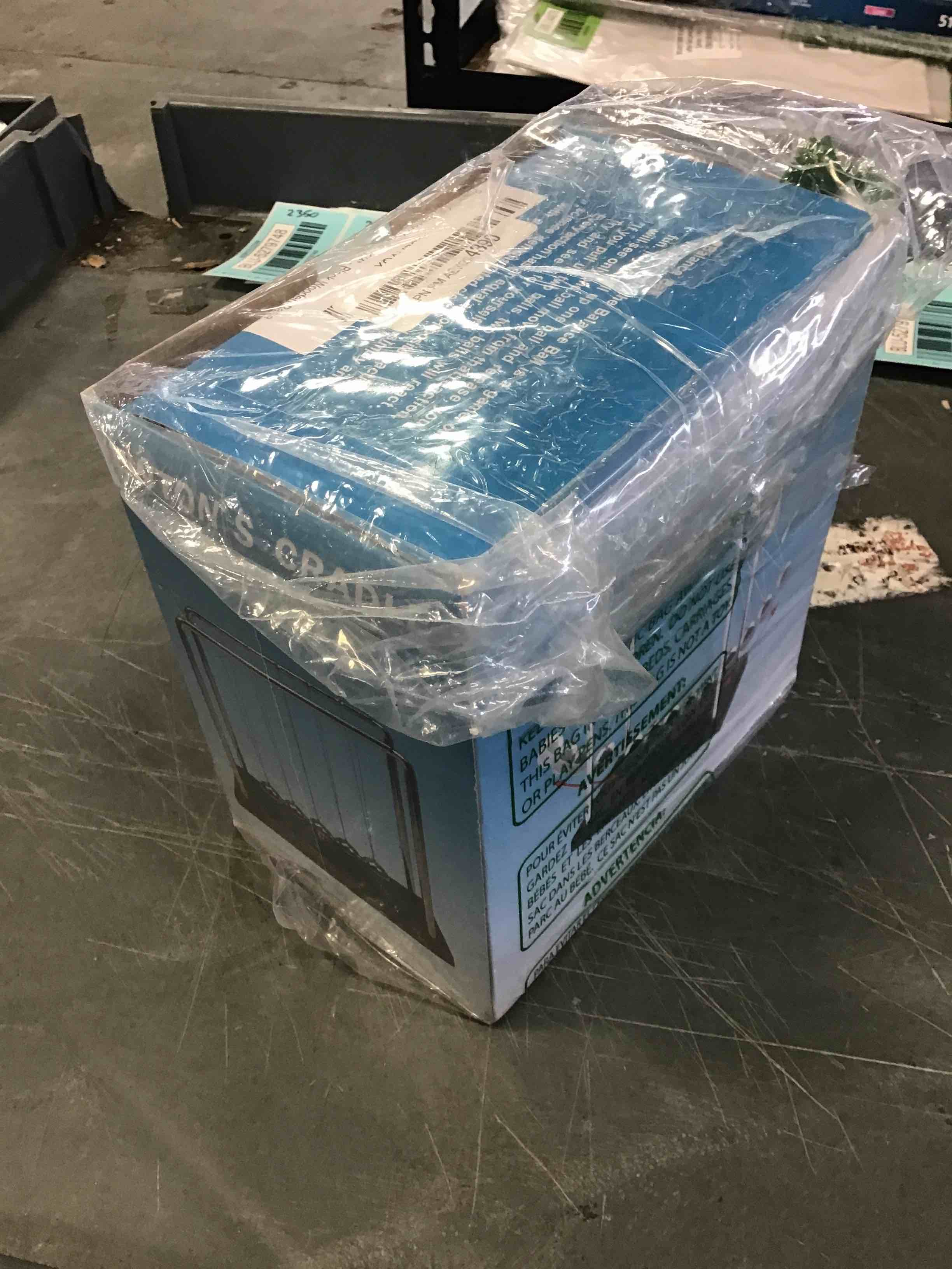 https://s3.amazonaws.com/lotting-images-prod/bidfta/BLU5279730_1692198215101.jpeg