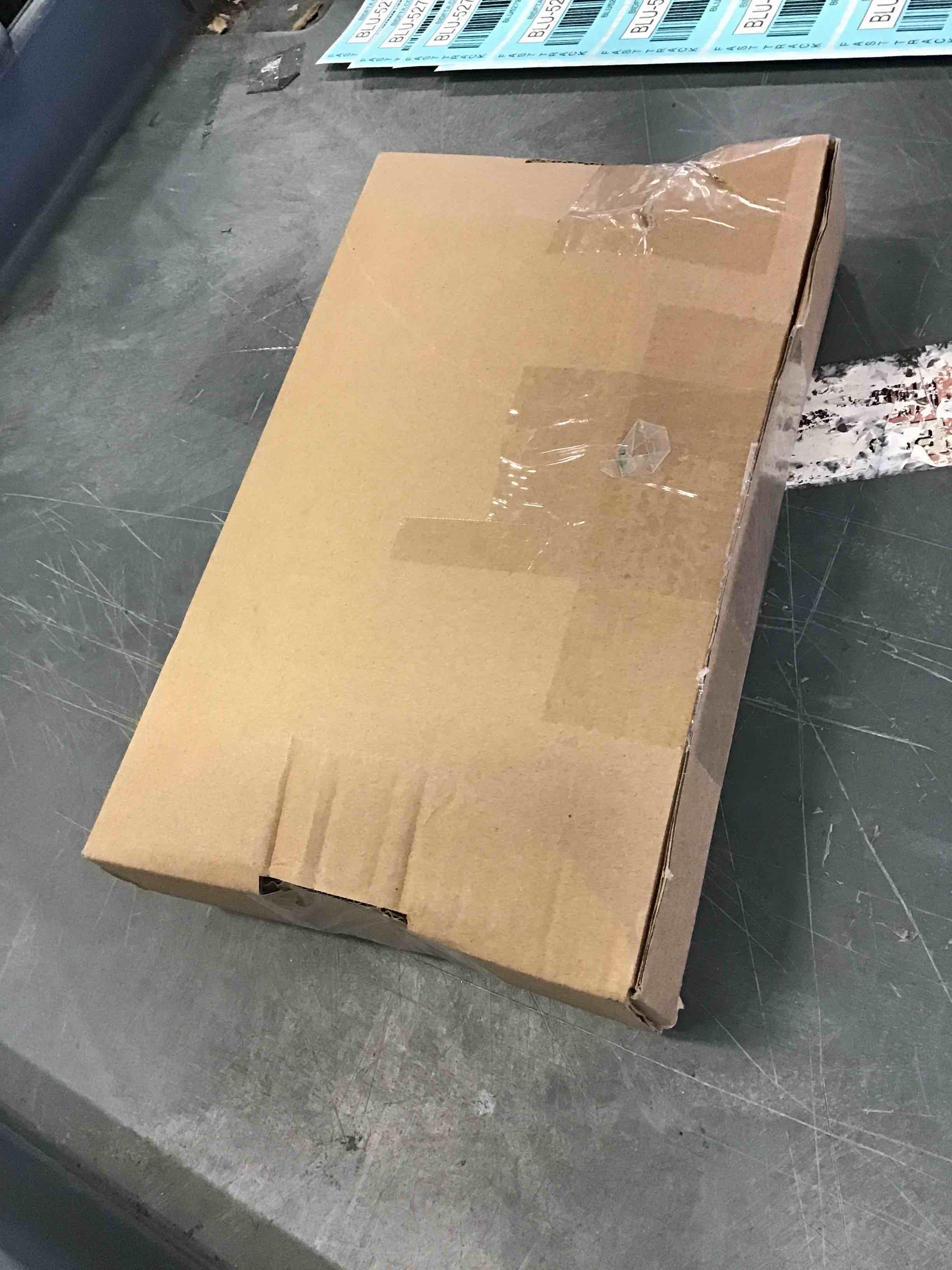 https://s3.amazonaws.com/lotting-images-prod/bidfta/BLU5279739_1692201036459.jpeg