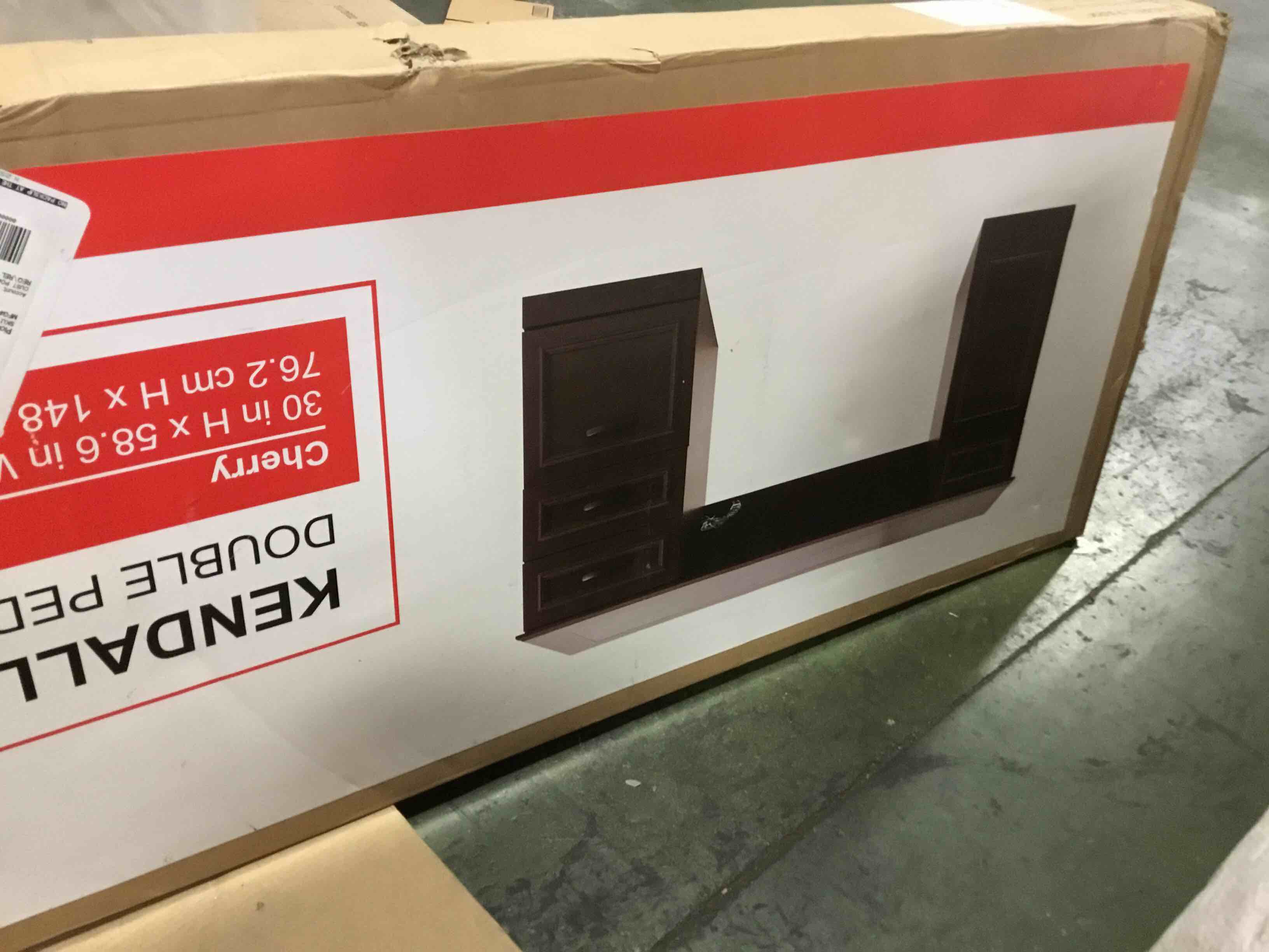 https://s3.amazonaws.com/lotting-images-prod/bidfta/BLU5281374_1689775946954.jpeg