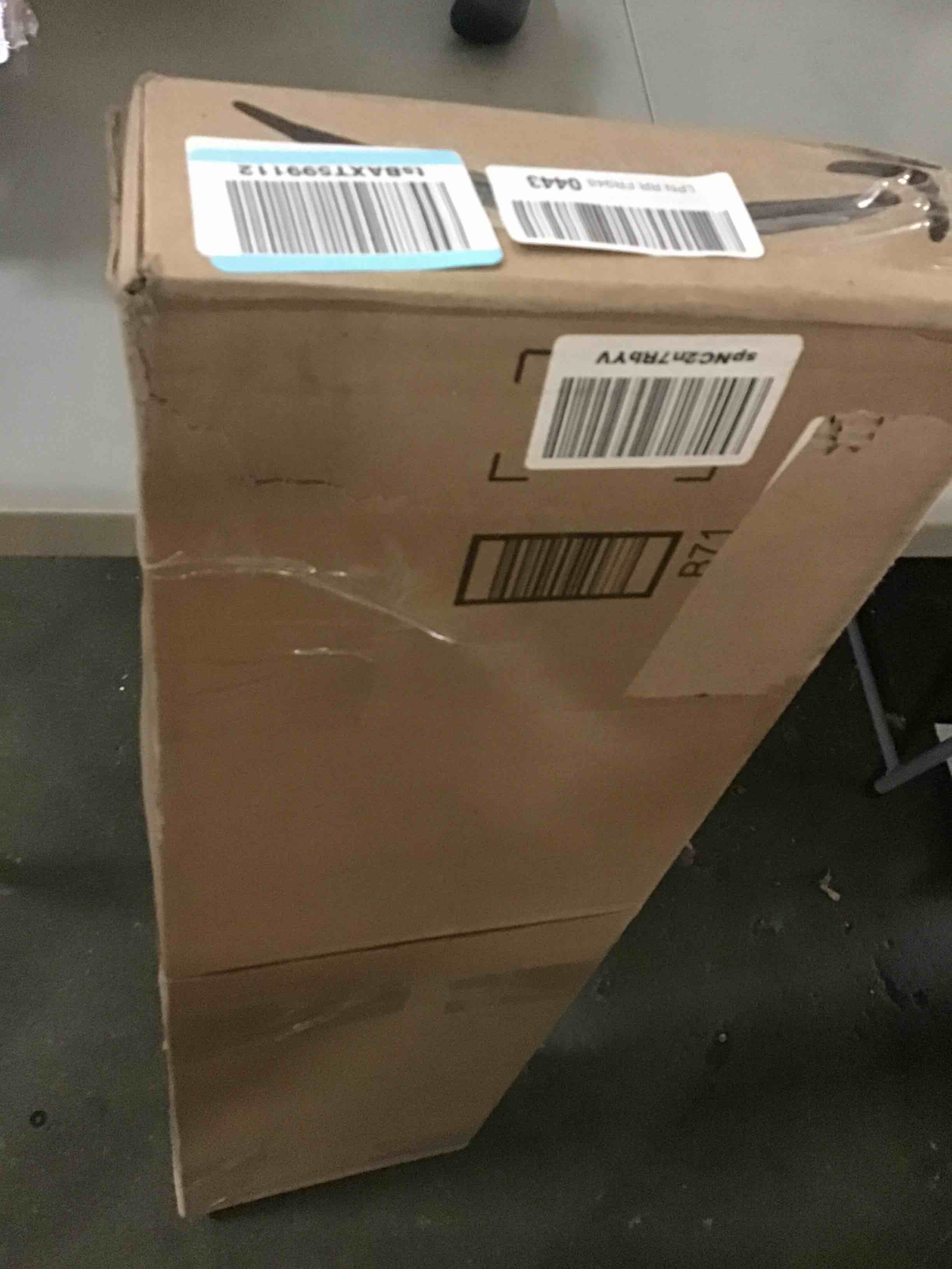 https://s3.amazonaws.com/lotting-images-prod/bidfta/BLU5283214_1690394300332.jpeg