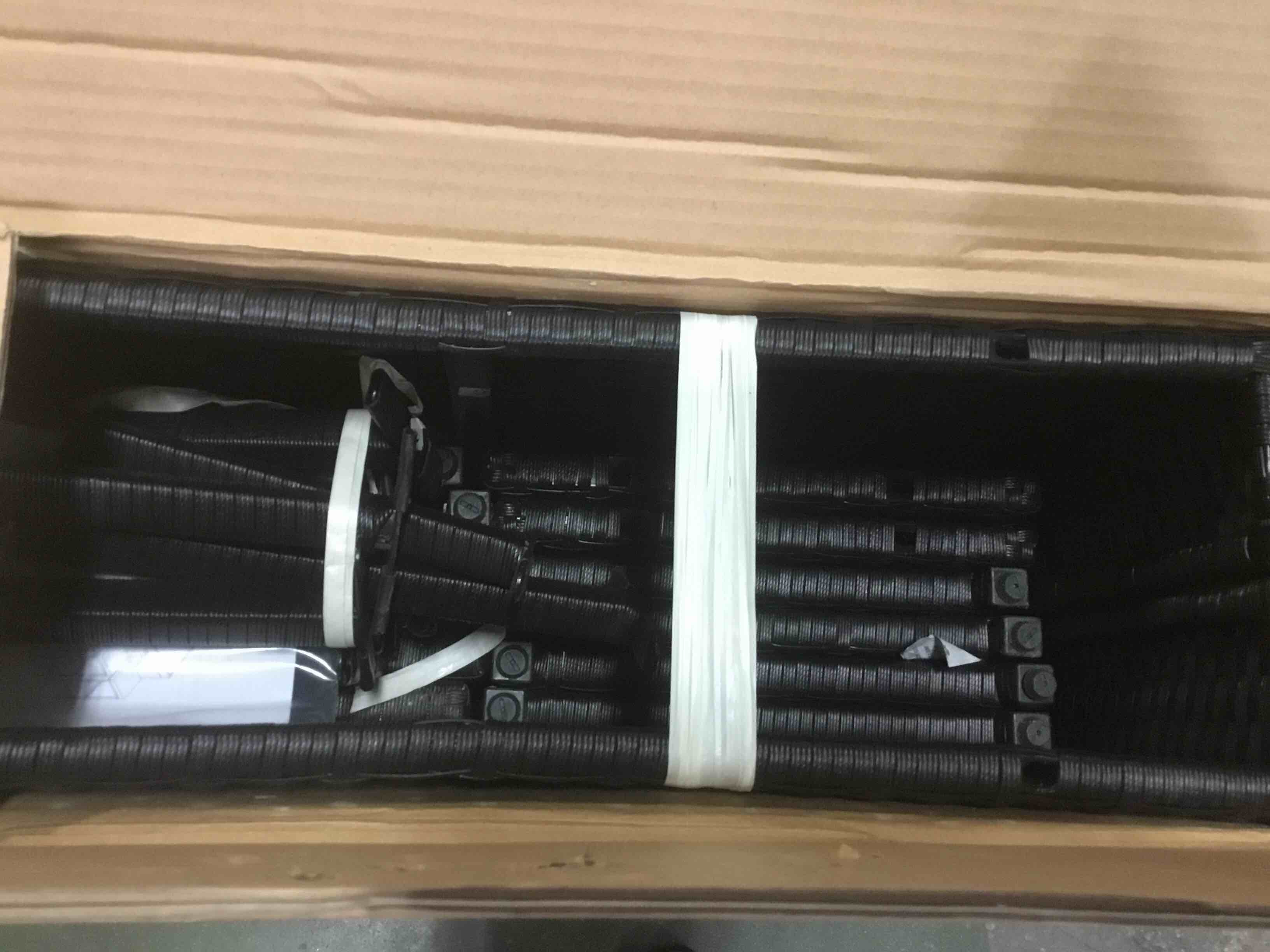 https://s3.amazonaws.com/lotting-images-prod/bidfta/BLU5283964_1689942954583.jpeg
