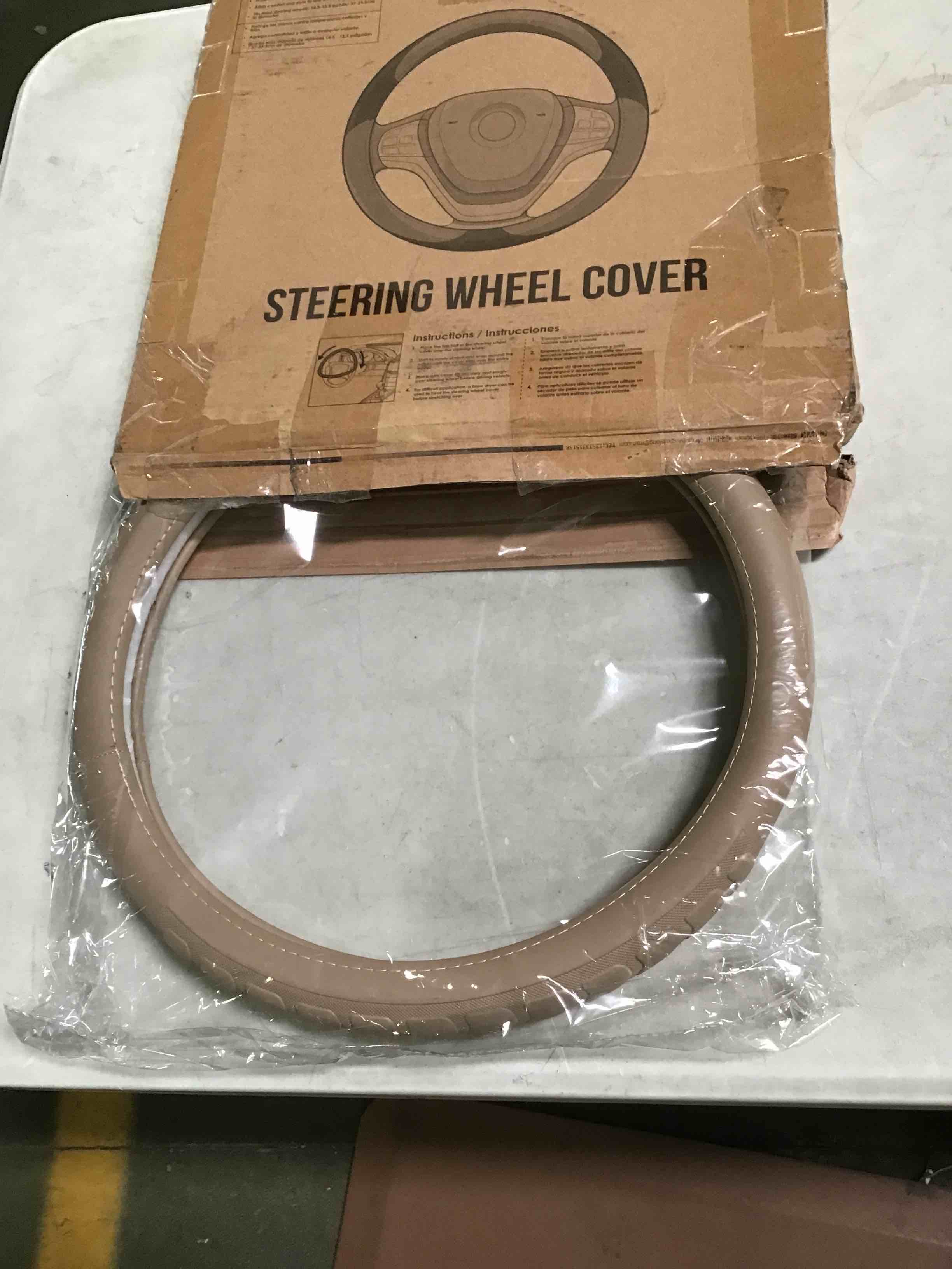 https://s3.amazonaws.com/lotting-images-prod/bidfta/BLU5284408_1690302890552.jpeg