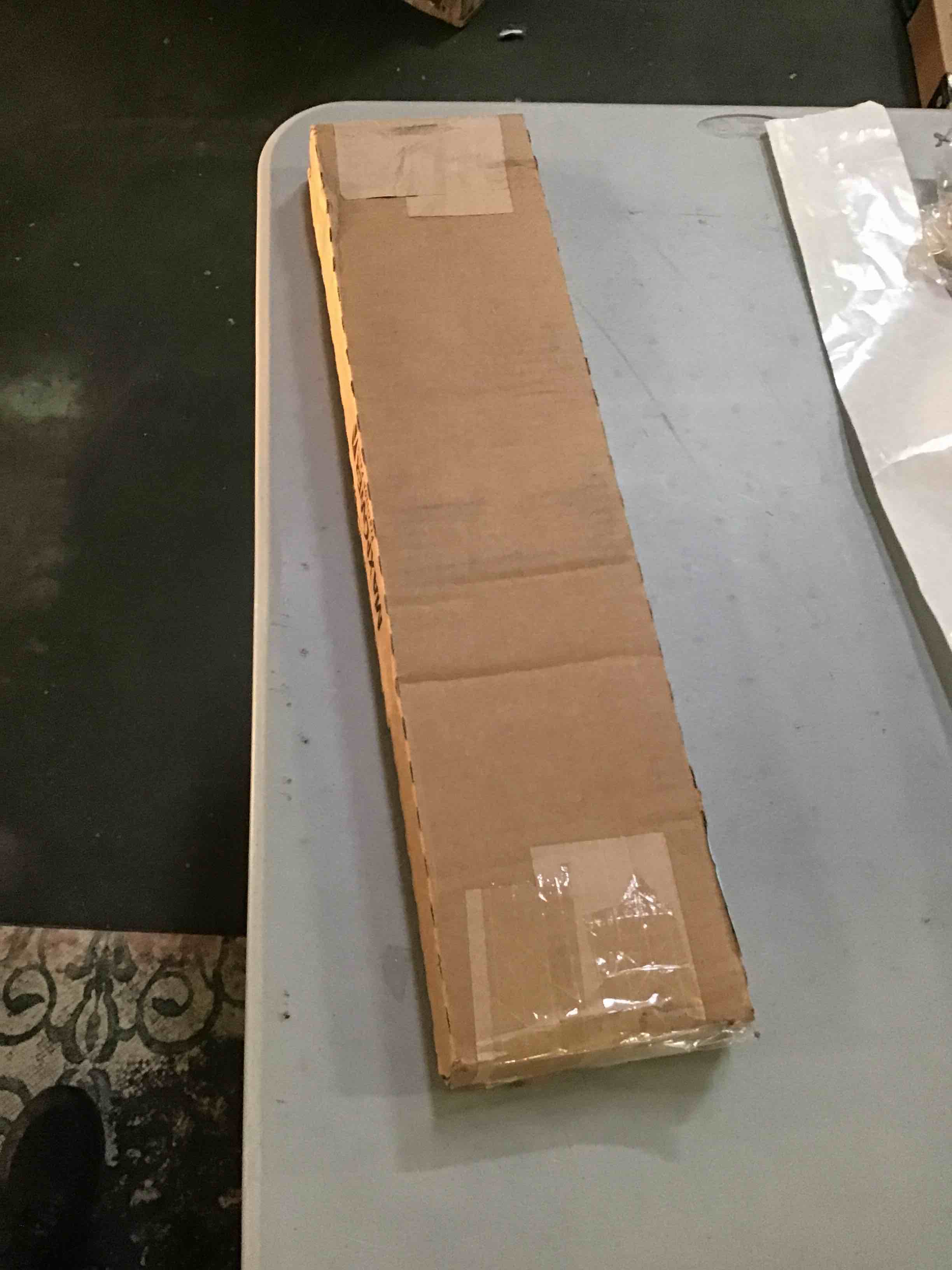 https://s3.amazonaws.com/lotting-images-prod/bidfta/BLU5284510_1690371209527.jpeg