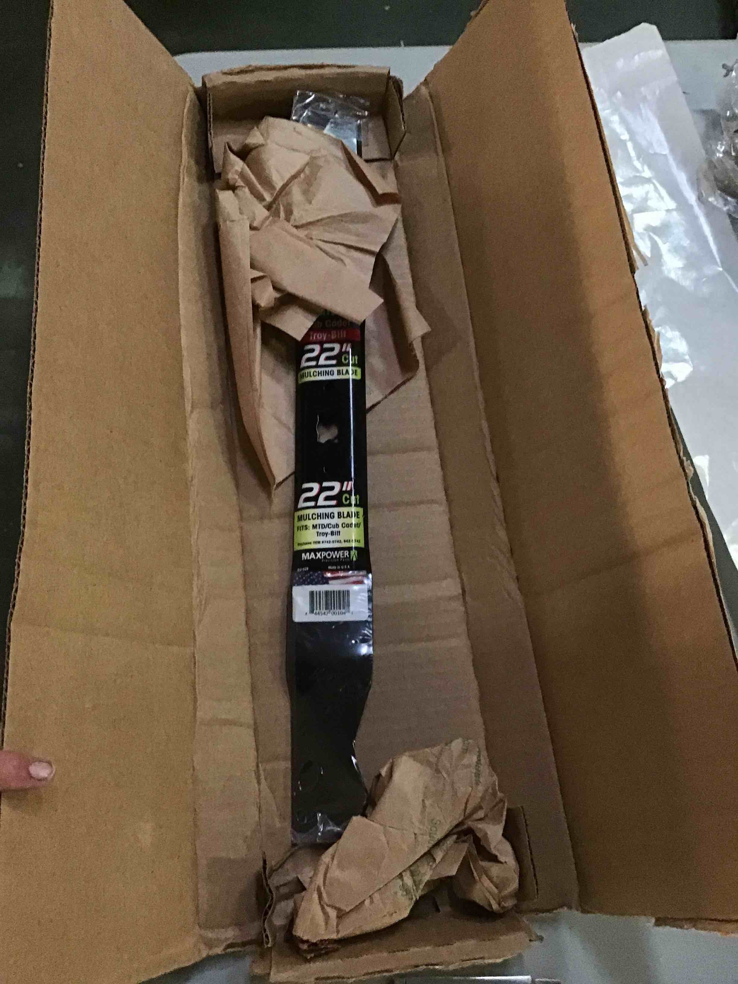 https://s3.amazonaws.com/lotting-images-prod/bidfta/BLU5284510_1690371244449.jpeg