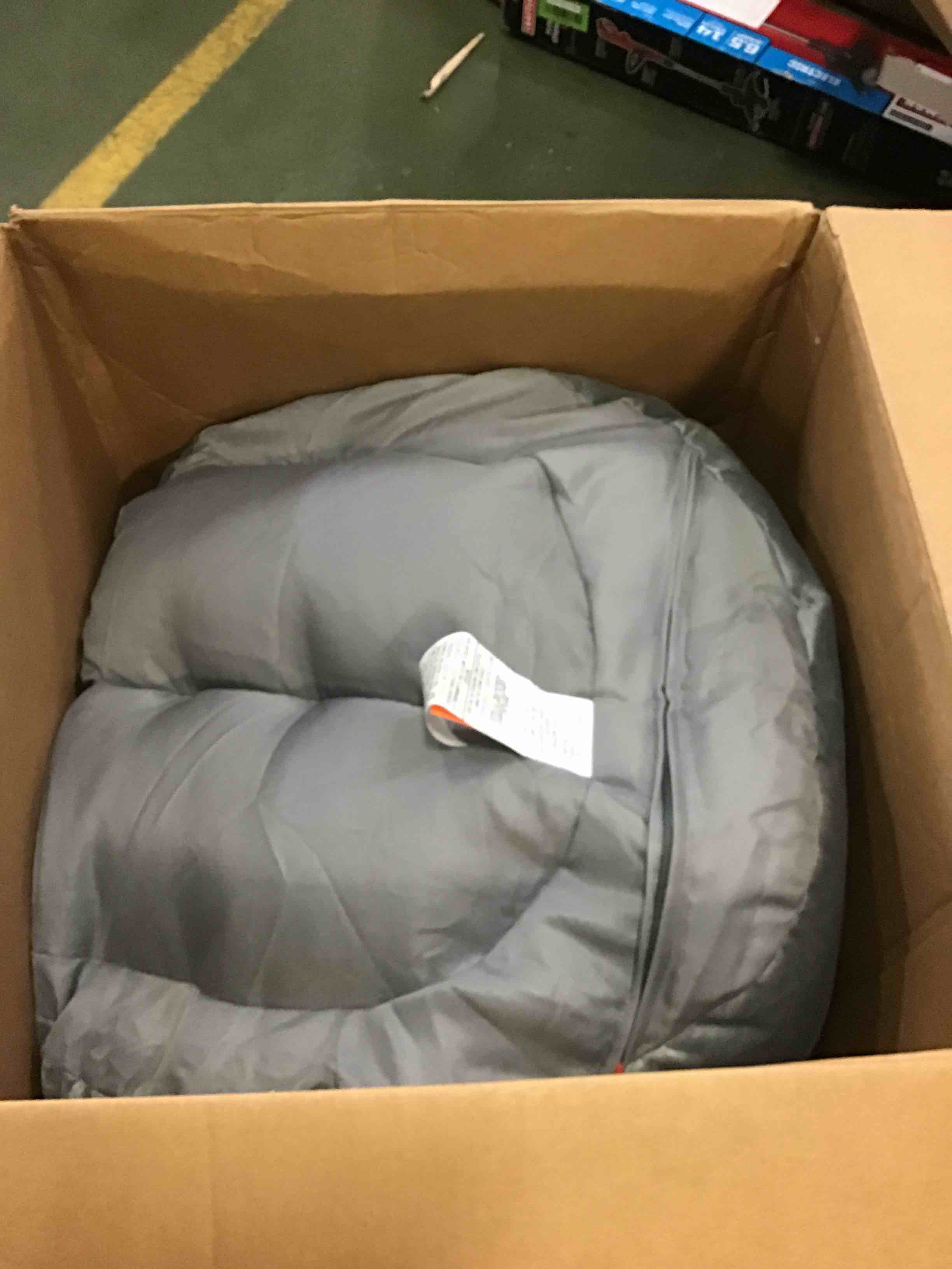 https://s3.amazonaws.com/lotting-images-prod/bidfta/BLU5284714_1690464604310.jpeg