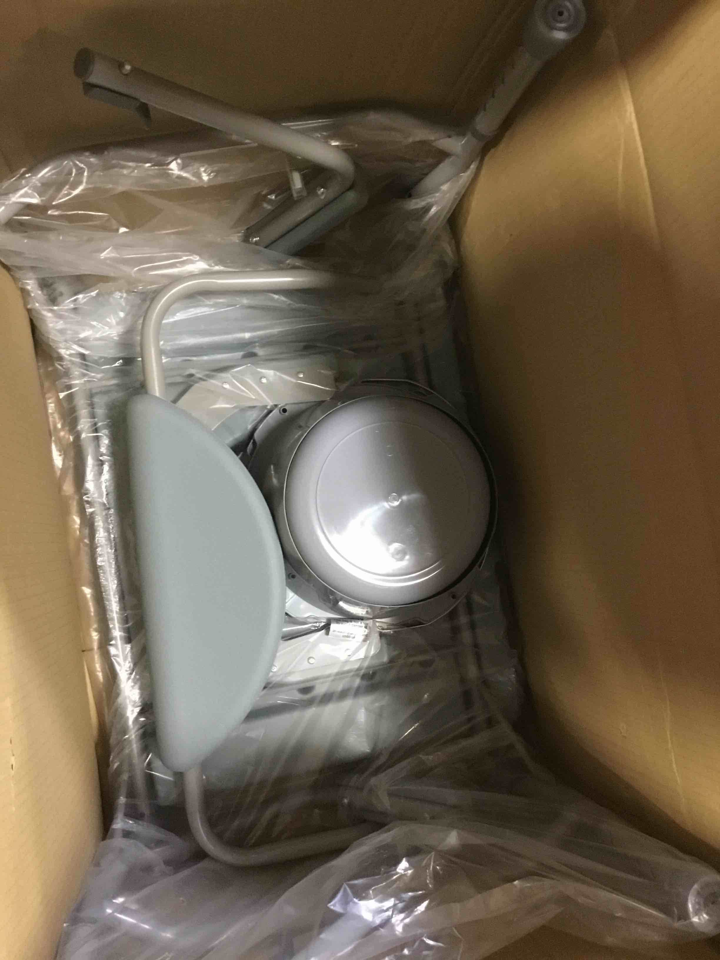 https://s3.amazonaws.com/lotting-images-prod/bidfta/BLU5285575_1690459341227.jpeg