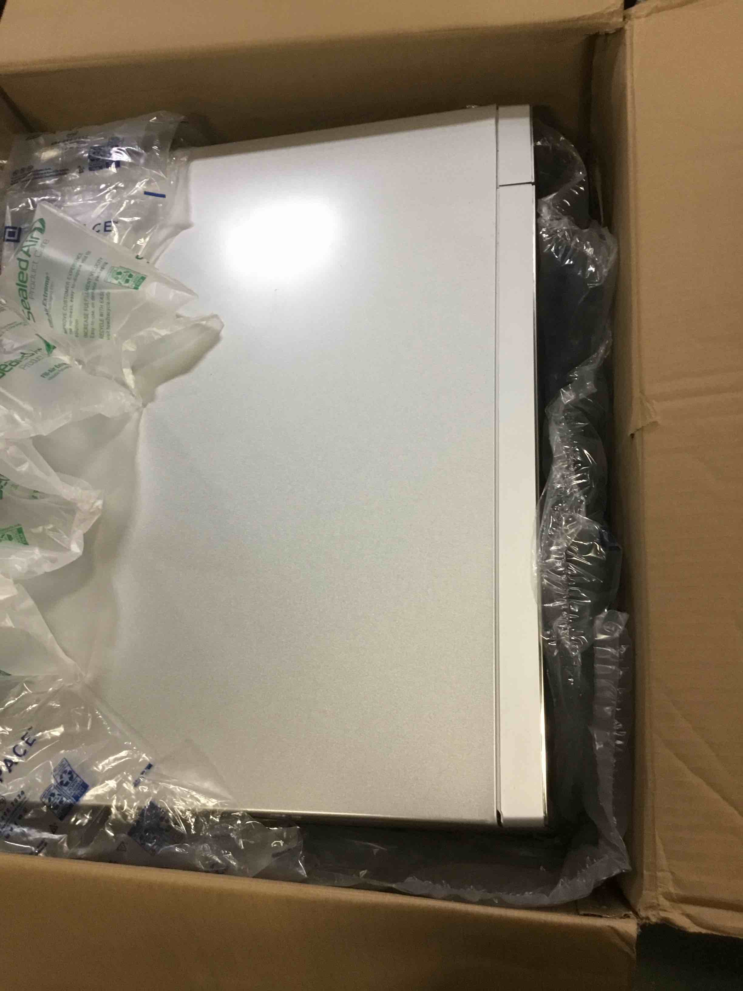 https://s3.amazonaws.com/lotting-images-prod/bidfta/BLU5285622_1690487914340.jpeg