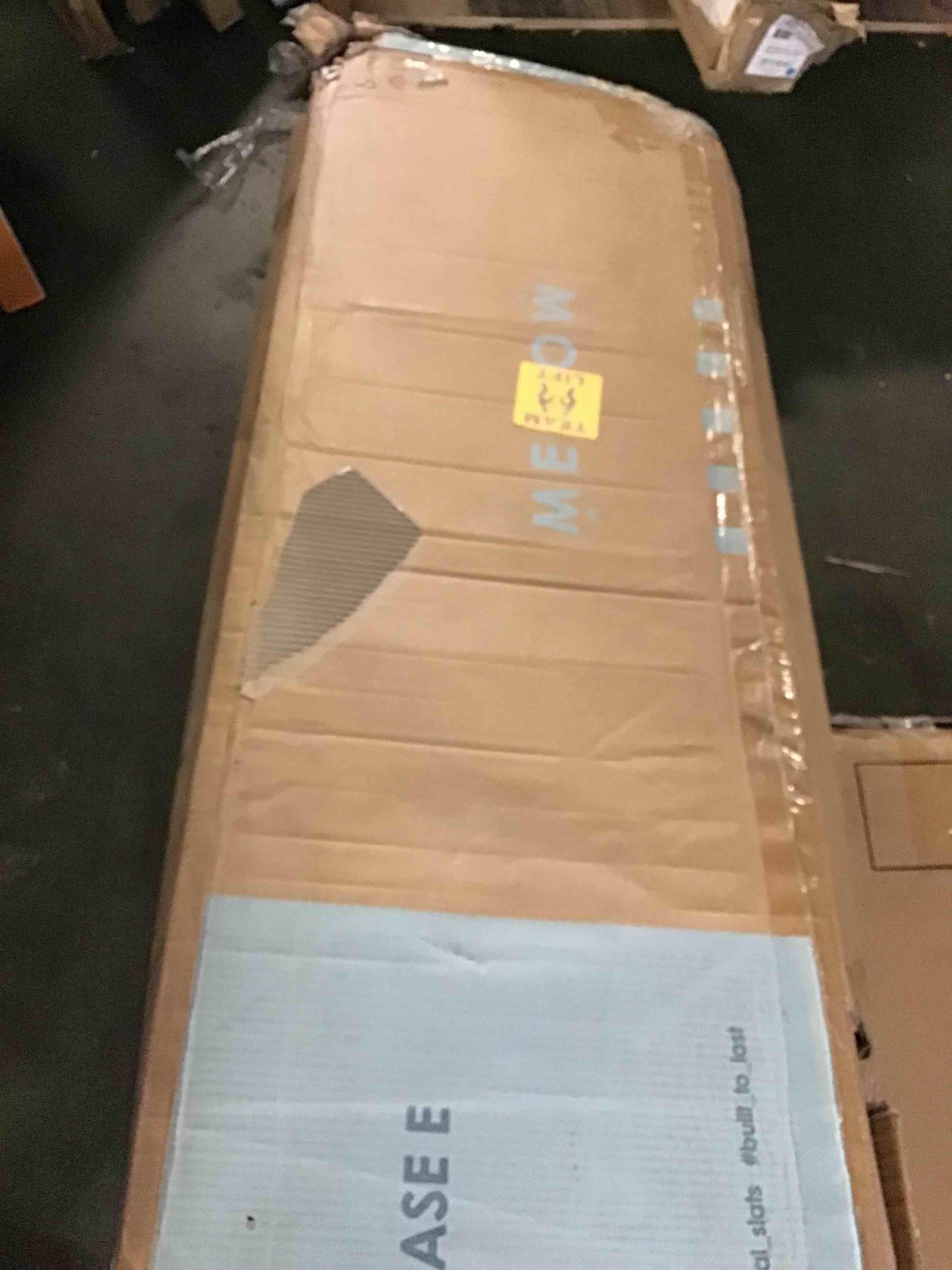 https://s3.amazonaws.com/lotting-images-prod/bidfta/BLU5285726_1691426318472.jpeg