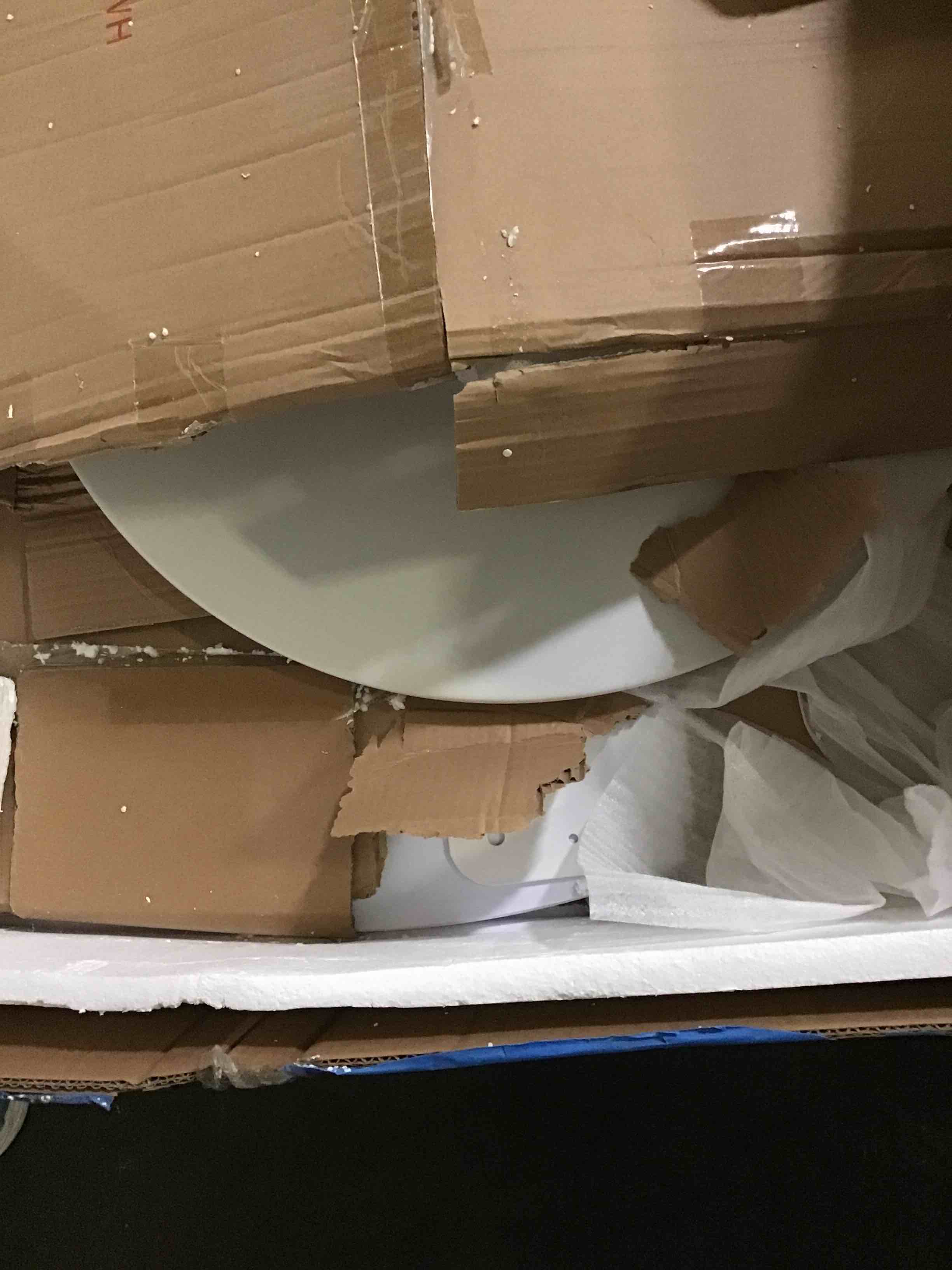https://s3.amazonaws.com/lotting-images-prod/bidfta/BLU5285743_1691428769515.jpeg