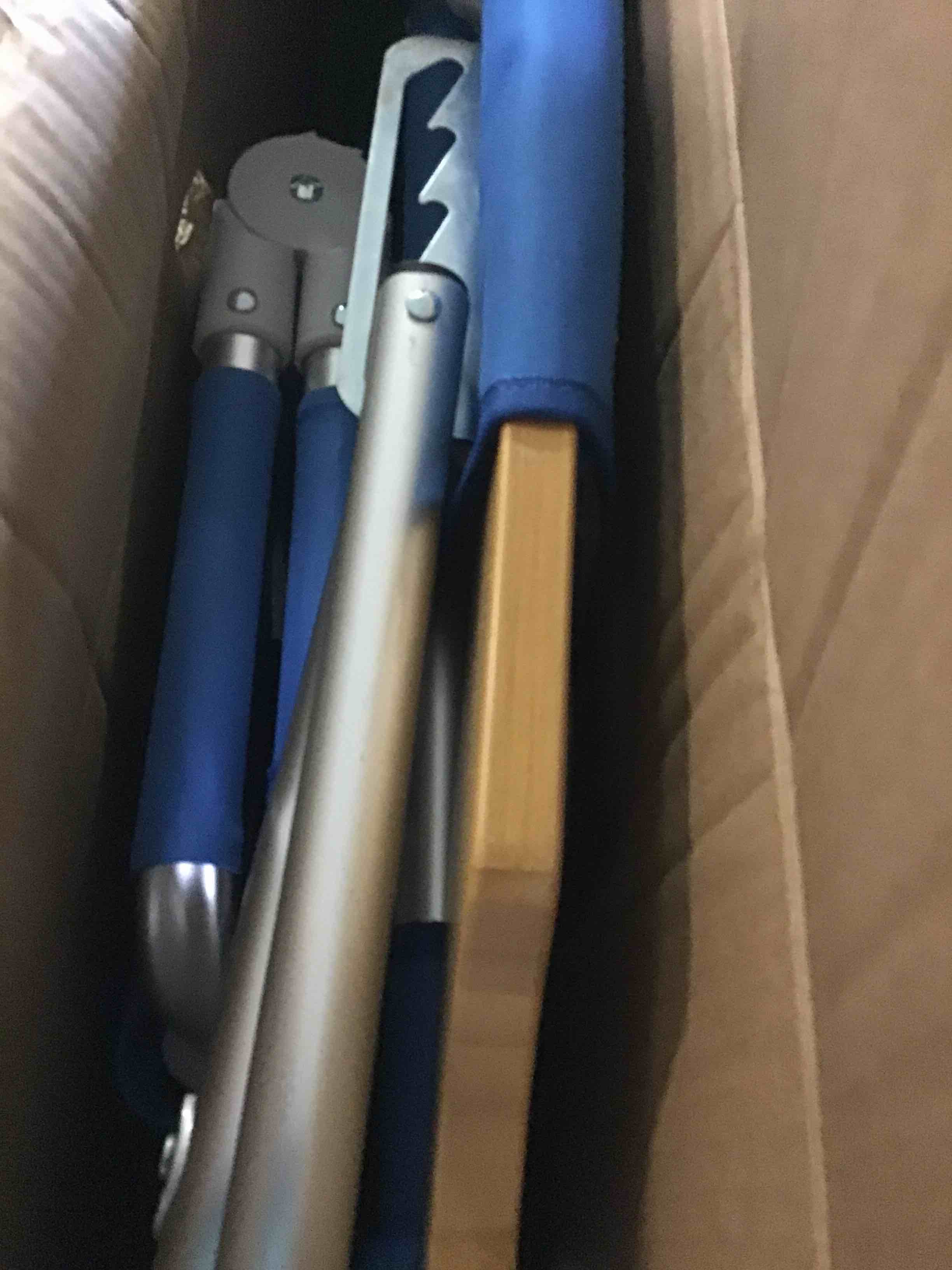 https://s3.amazonaws.com/lotting-images-prod/bidfta/BLU5286188_1691590851801.jpeg
