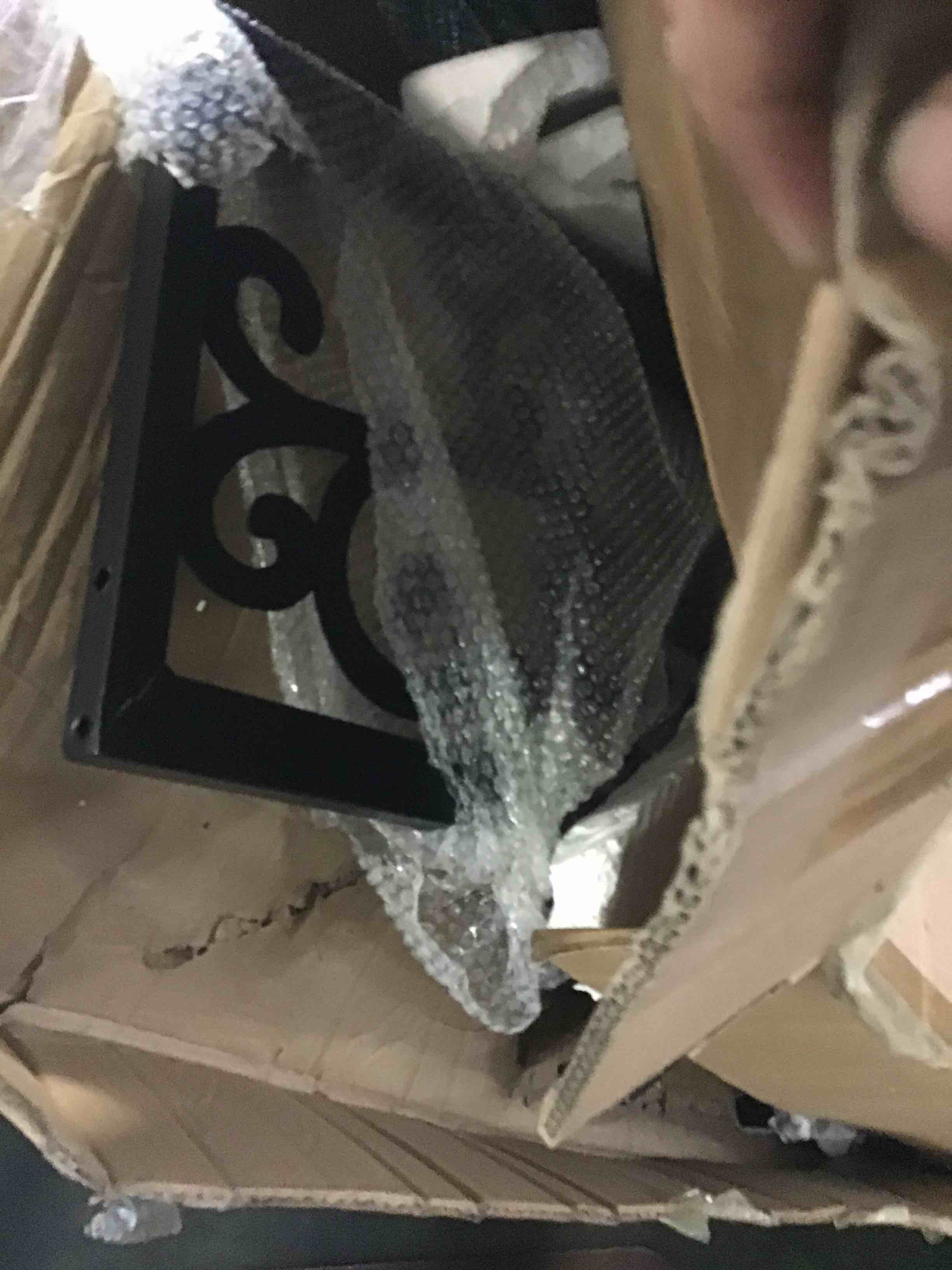 https://s3.amazonaws.com/lotting-images-prod/bidfta/BLU5286301_1691610120120.jpeg