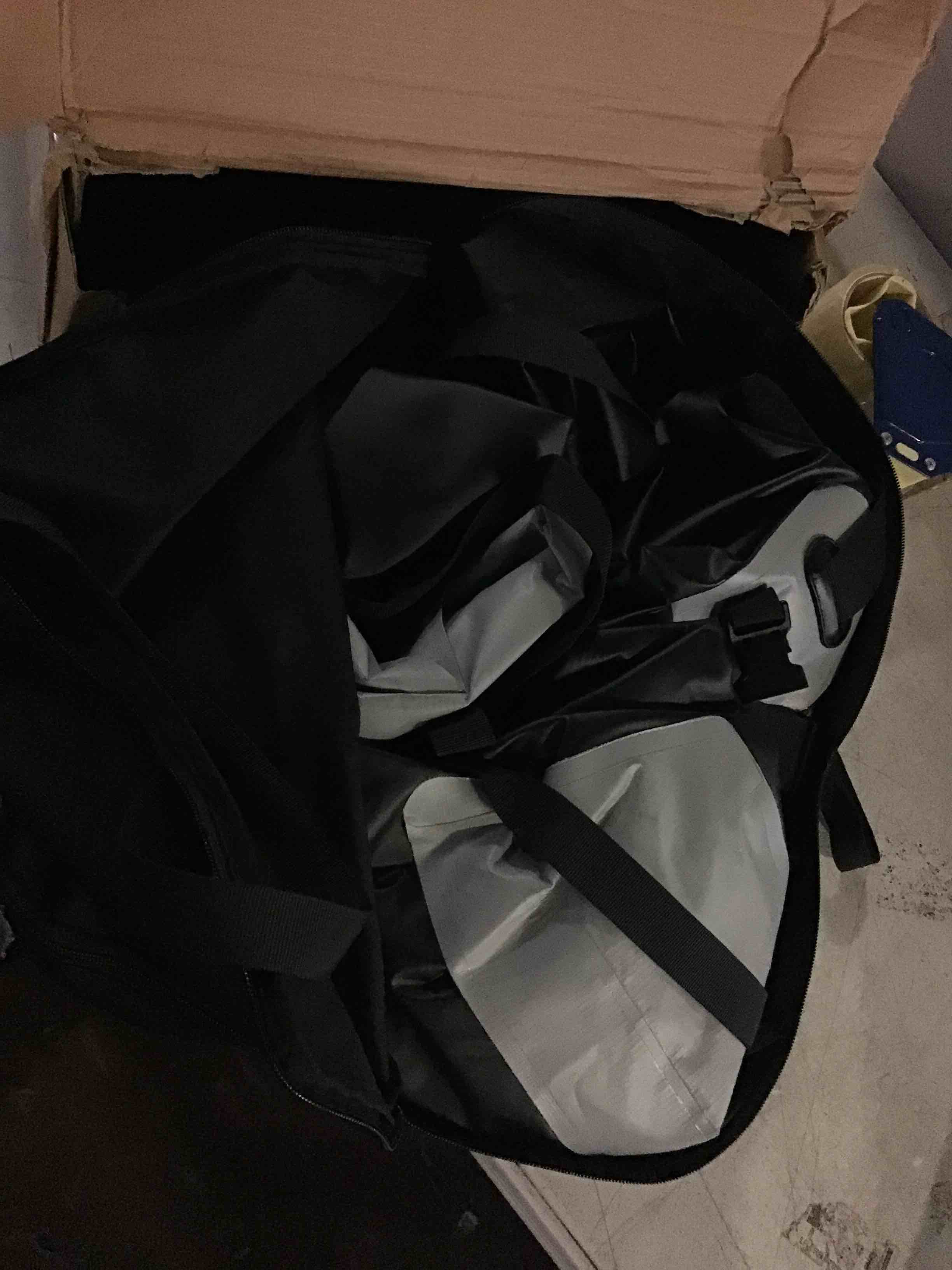 https://s3.amazonaws.com/lotting-images-prod/bidfta/BLU5286346_1691667970413.jpeg