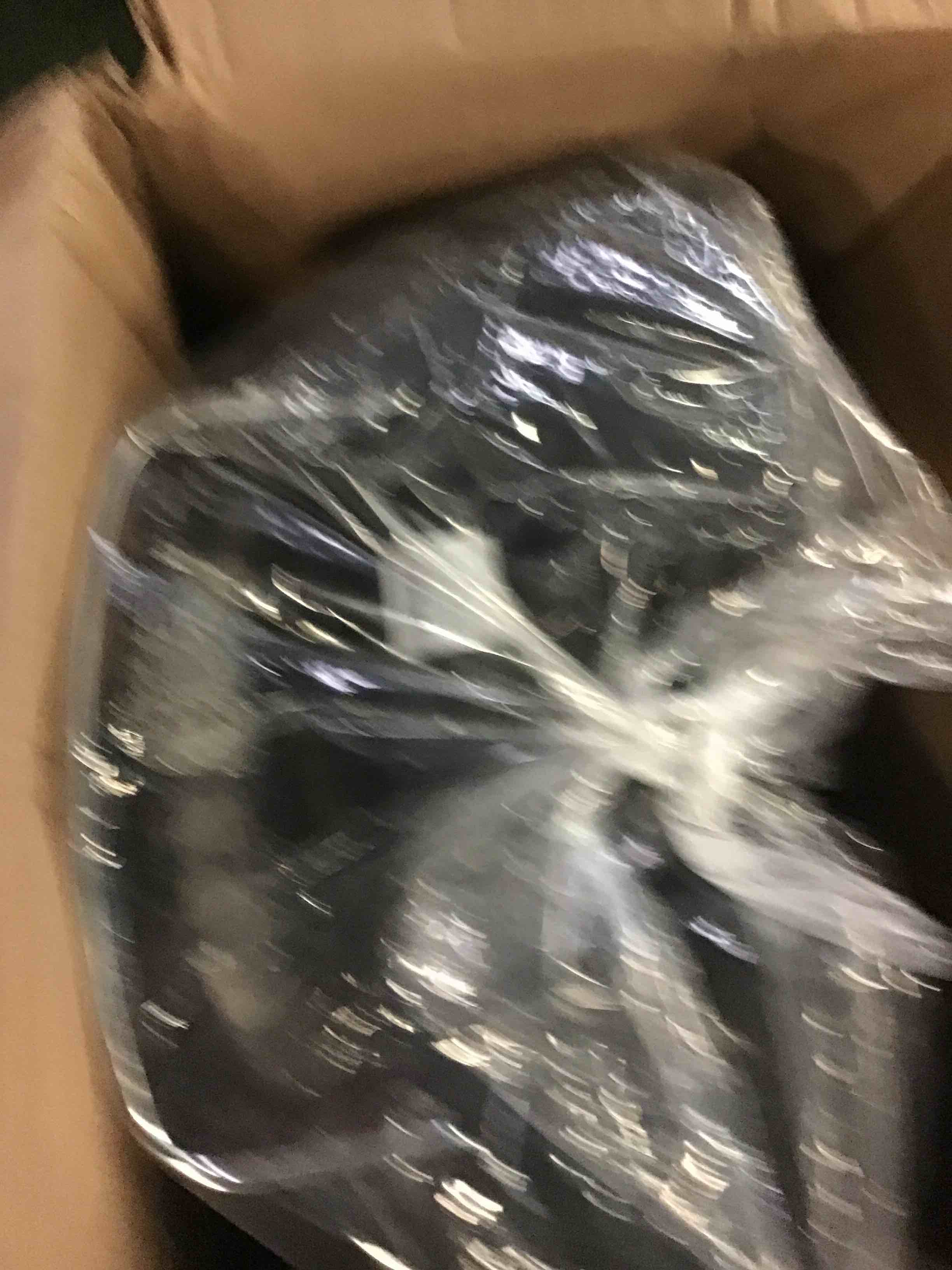 https://s3.amazonaws.com/lotting-images-prod/bidfta/BLU5286350_1691668268216.jpeg