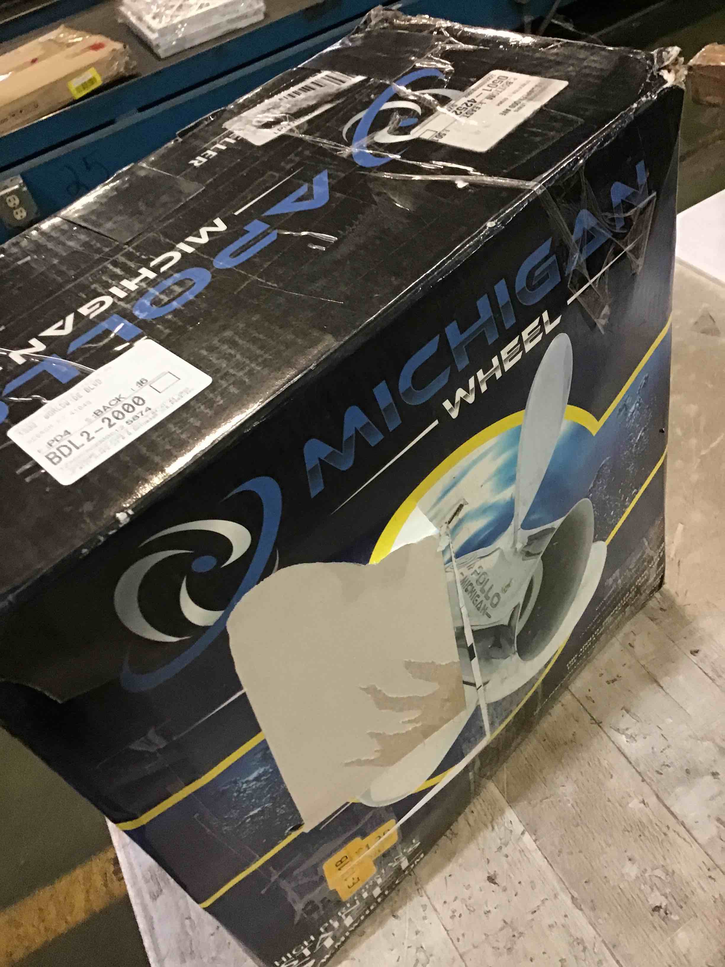https://s3.amazonaws.com/lotting-images-prod/bidfta/BLU5286788_1689770037590.jpeg