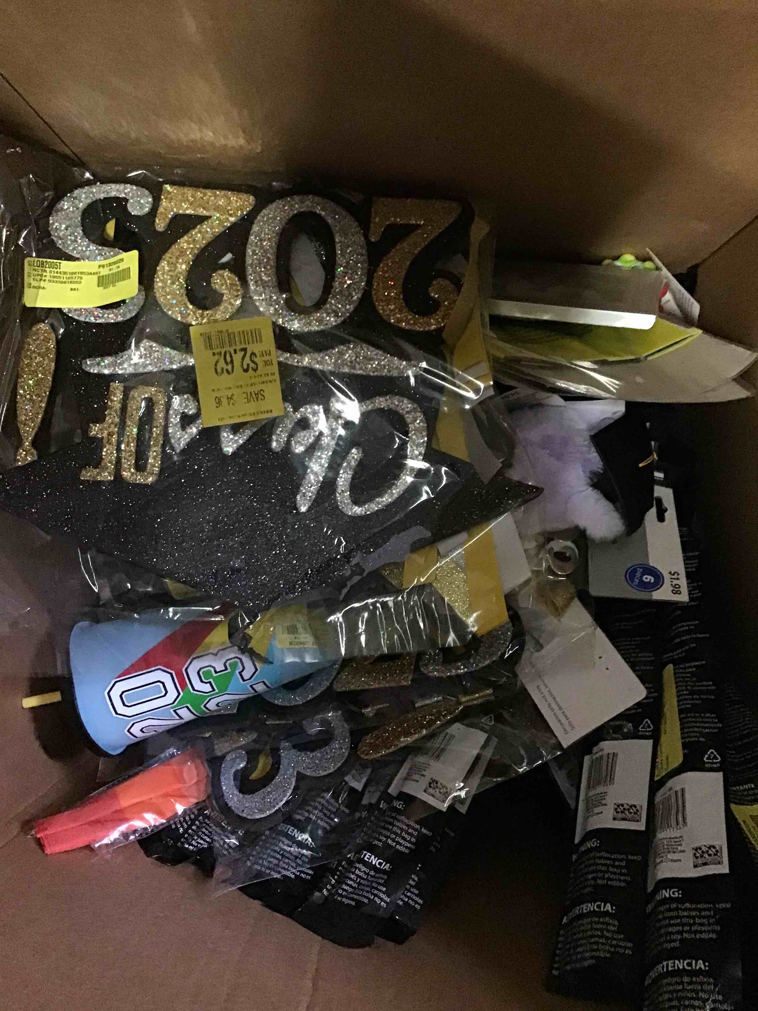https://s3.amazonaws.com/lotting-images-prod/bidfta/BLU5287920_1690461998814.jpeg