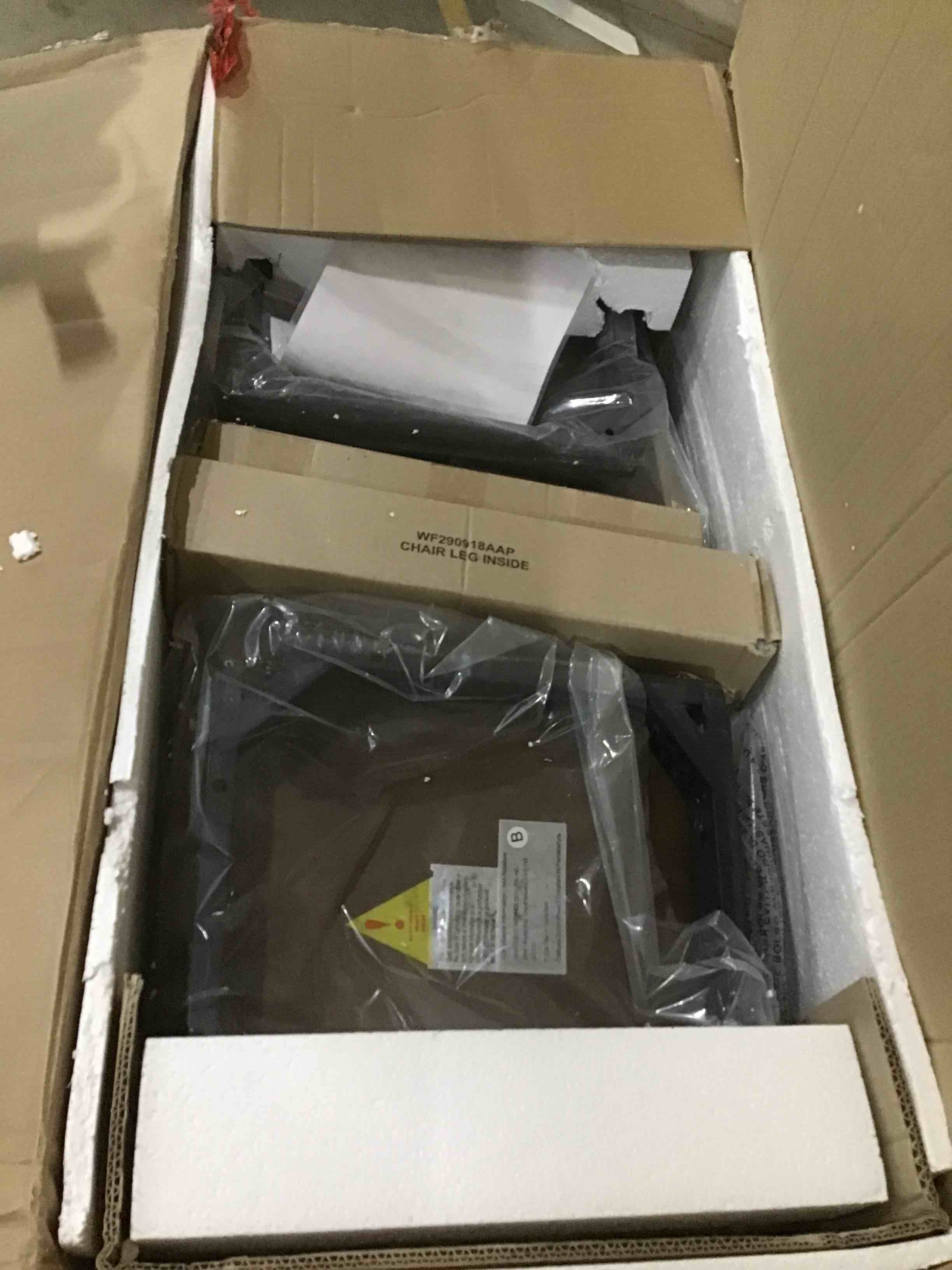 https://s3.amazonaws.com/lotting-images-prod/bidfta/BLU5288464_1689176920801.jpeg