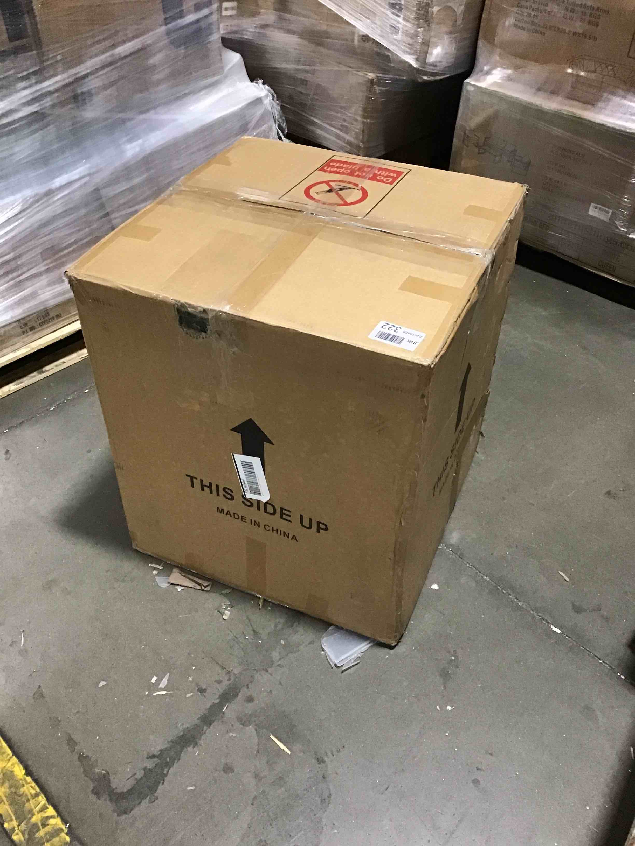 https://s3.amazonaws.com/lotting-images-prod/bidfta/BLU5288662_1689598165065.jpeg