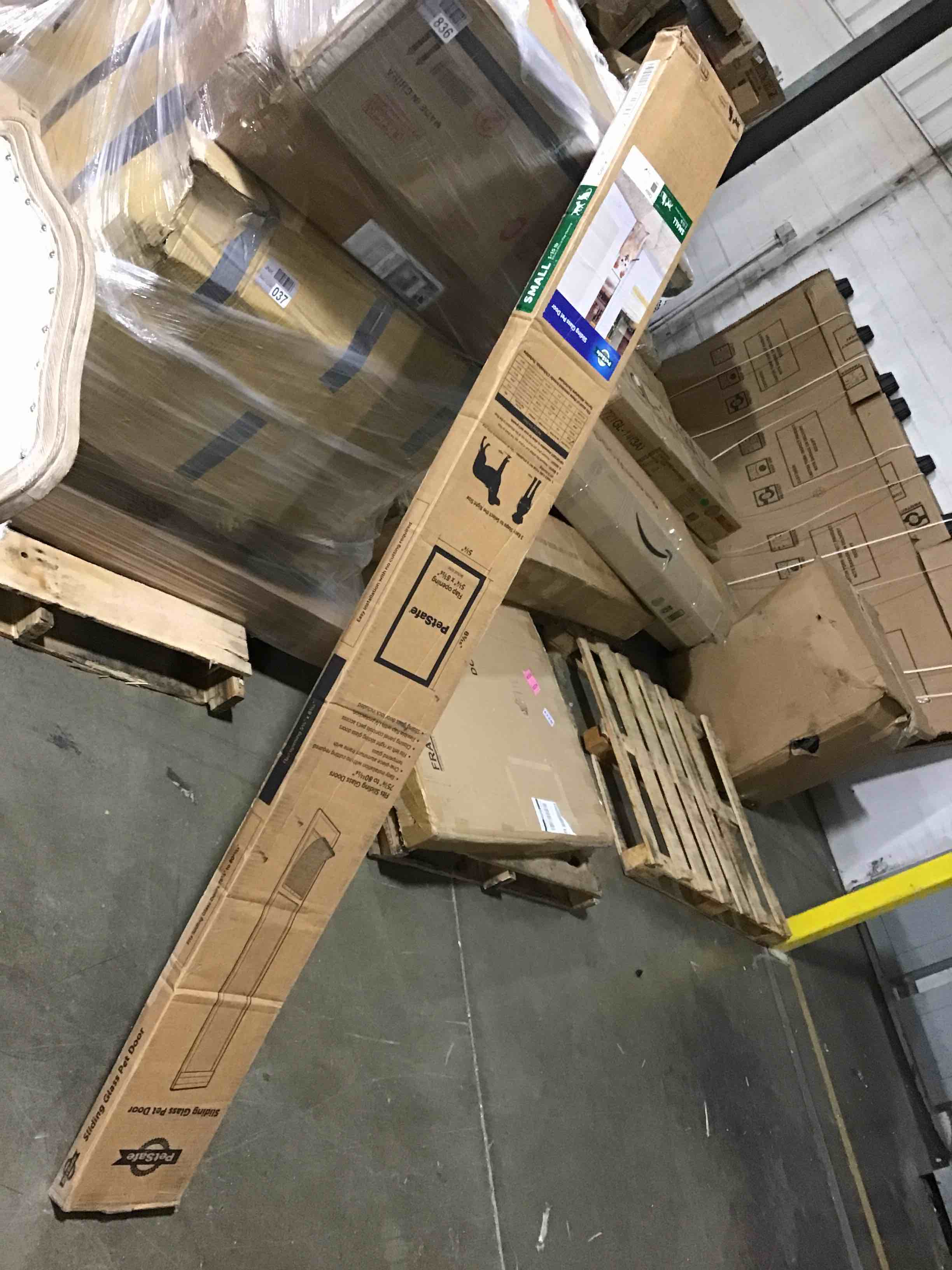 https://s3.amazonaws.com/lotting-images-prod/bidfta/BLU5289023_1690222932397.jpeg