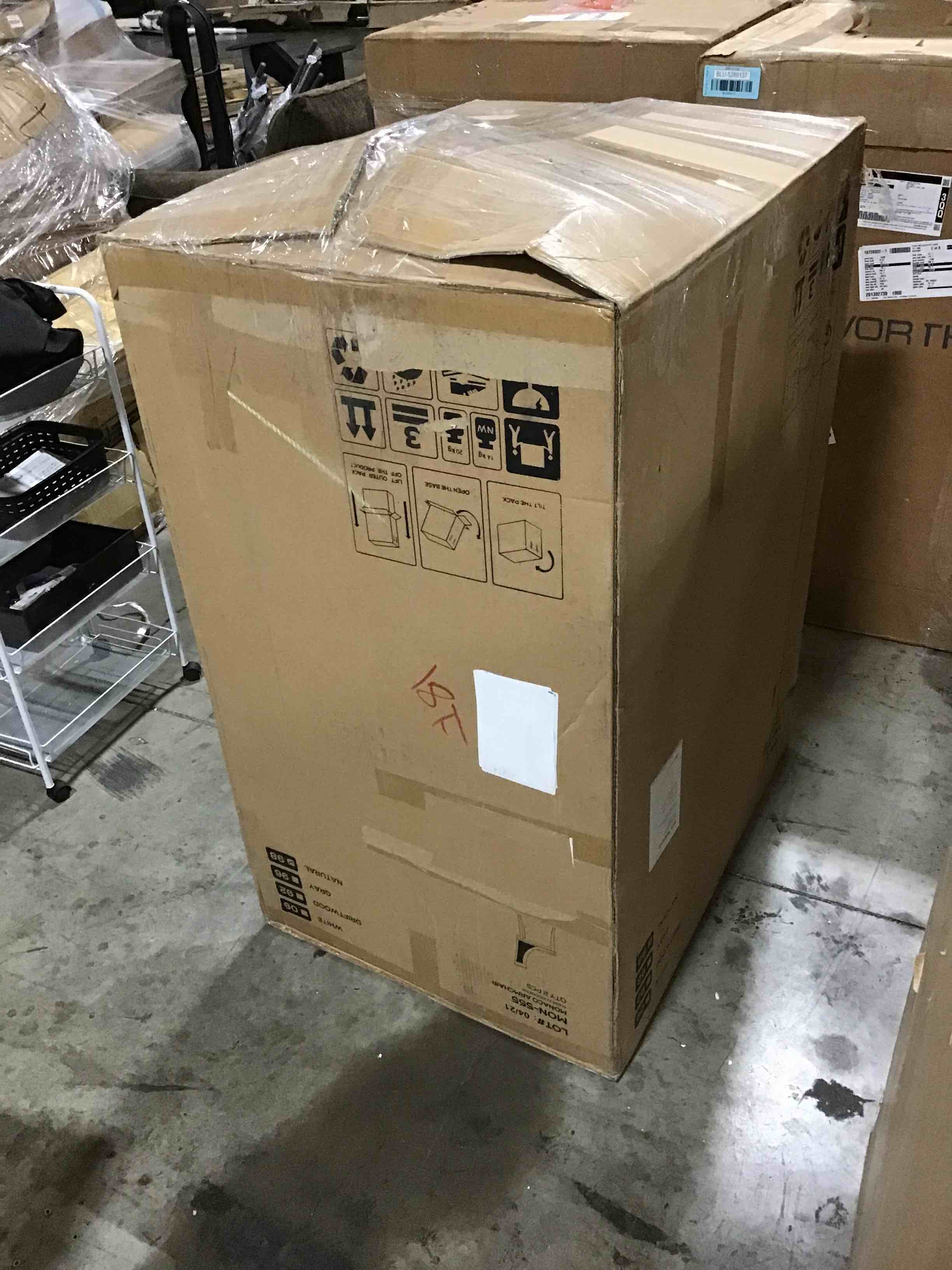 https://s3.amazonaws.com/lotting-images-prod/bidfta/BLU5289143_1690376181074.jpeg
