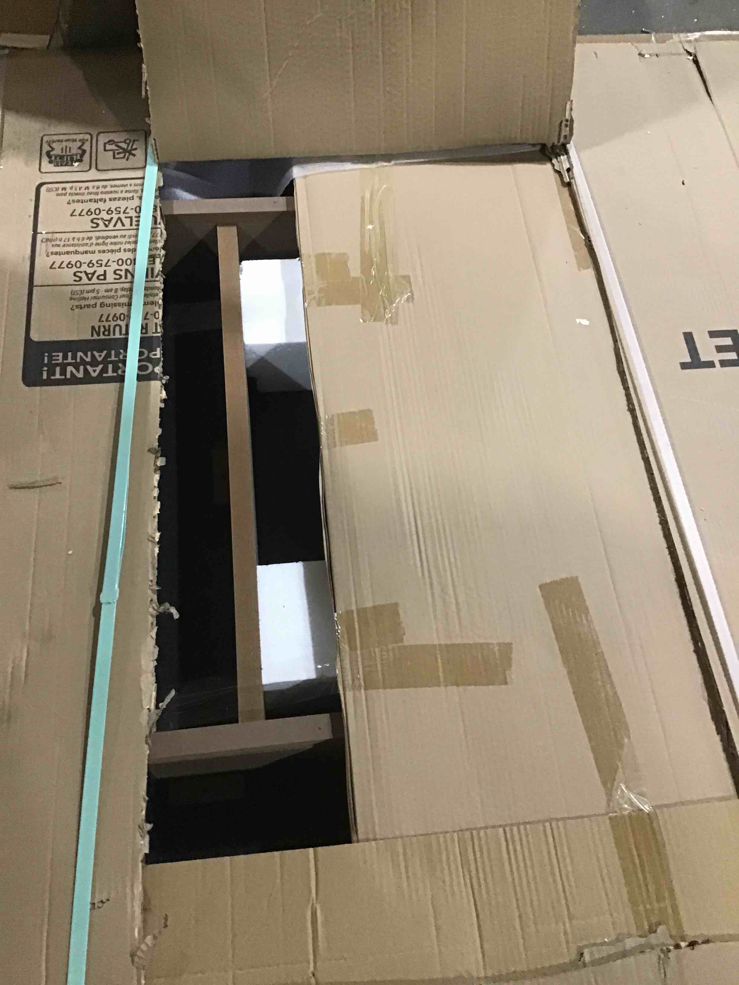 https://s3.amazonaws.com/lotting-images-prod/bidfta/BLU5289465_1689278783251.jpeg