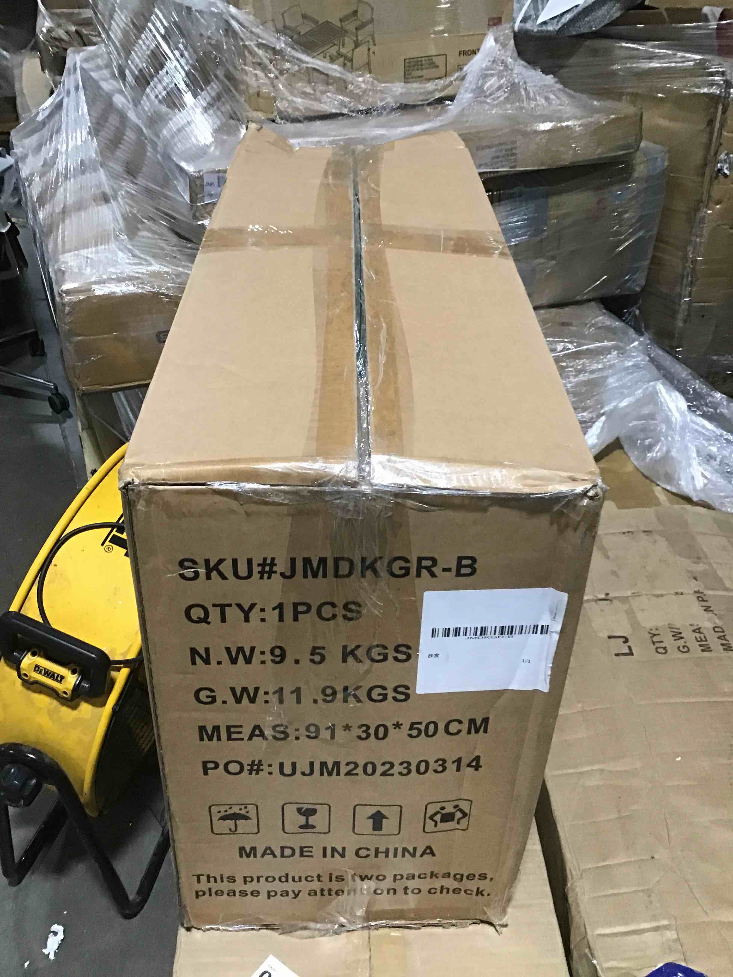 https://s3.amazonaws.com/lotting-images-prod/bidfta/BLU5289478_1689348861345.jpeg